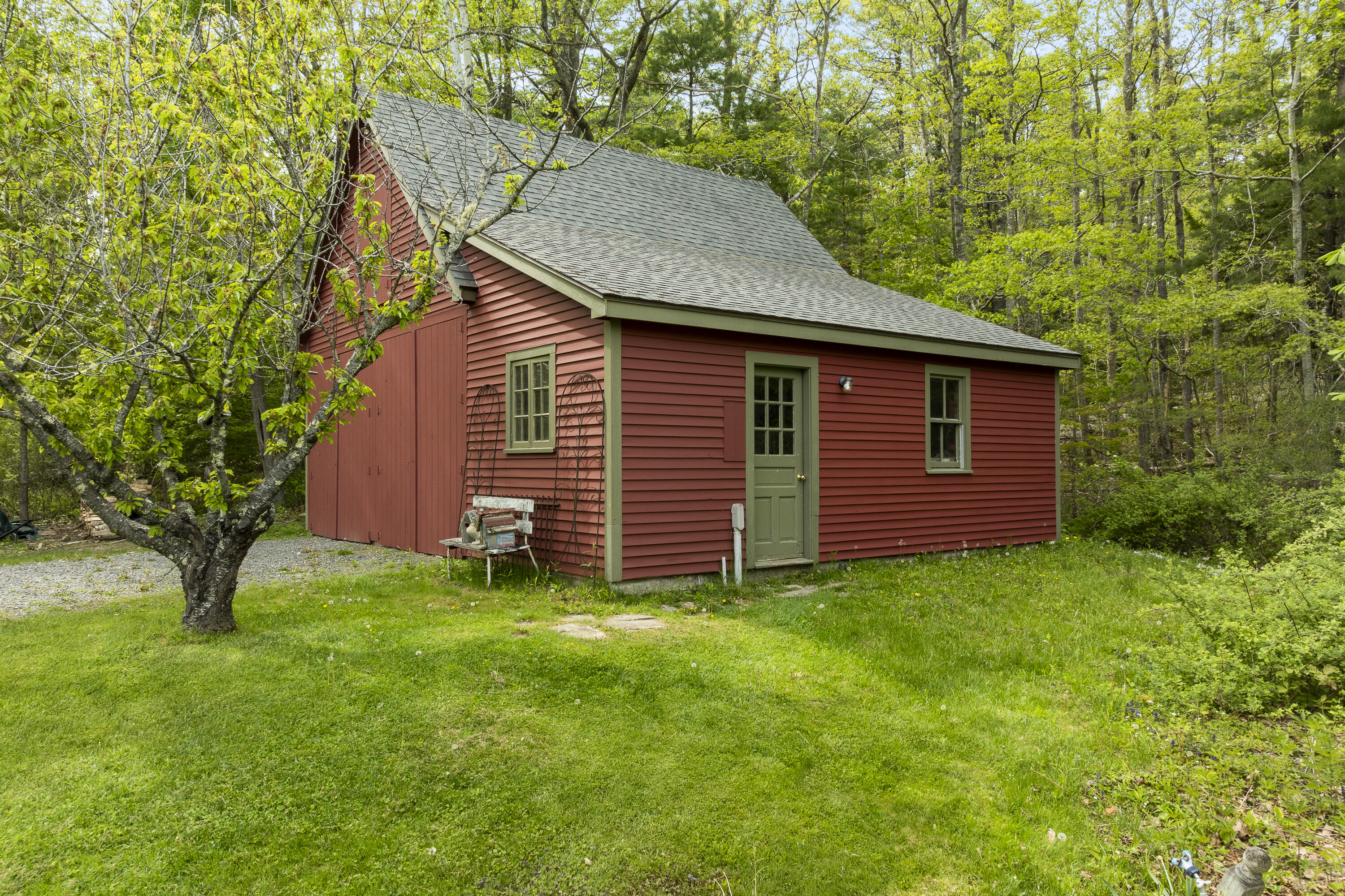 367 East Side Road