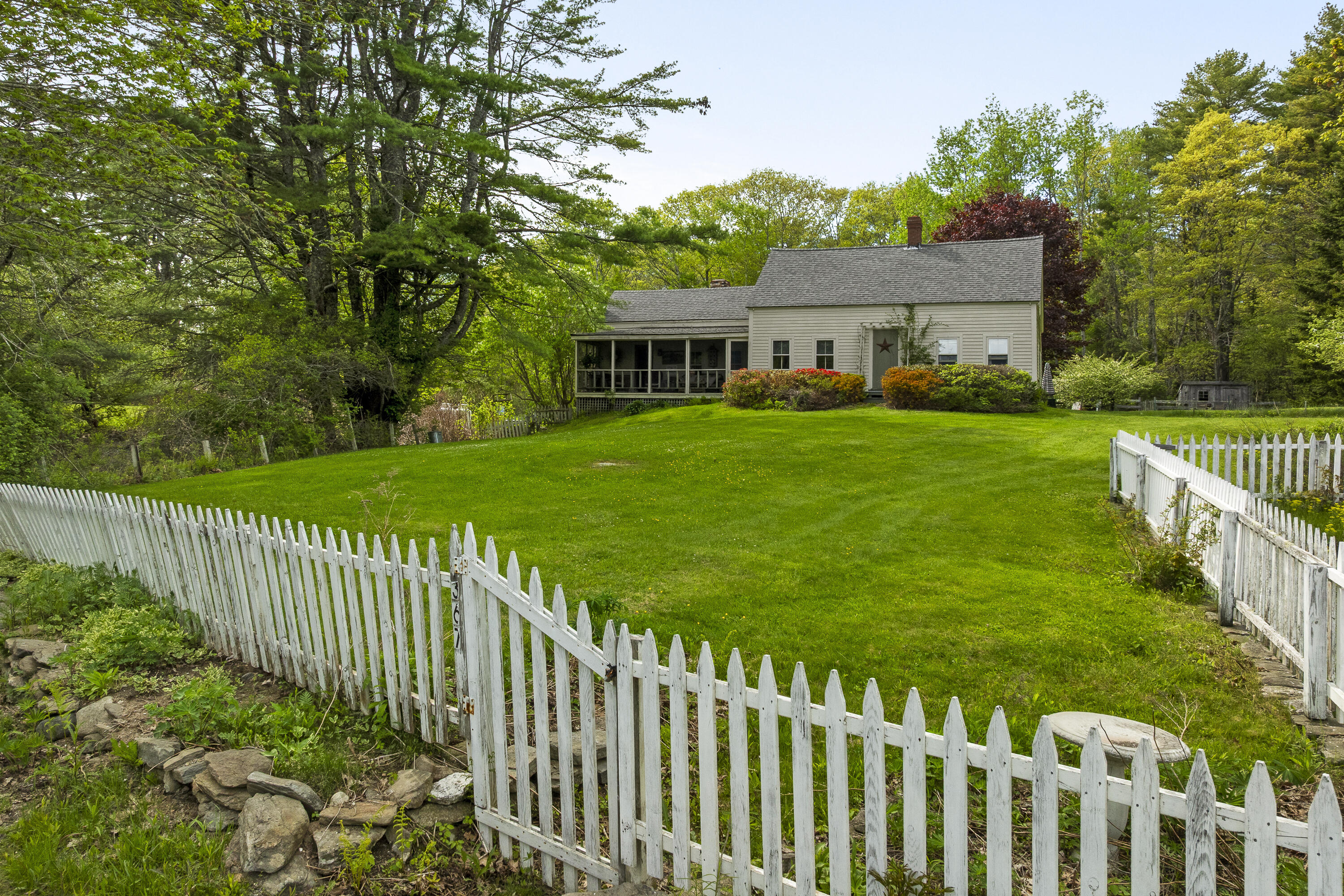 367 East Side Road