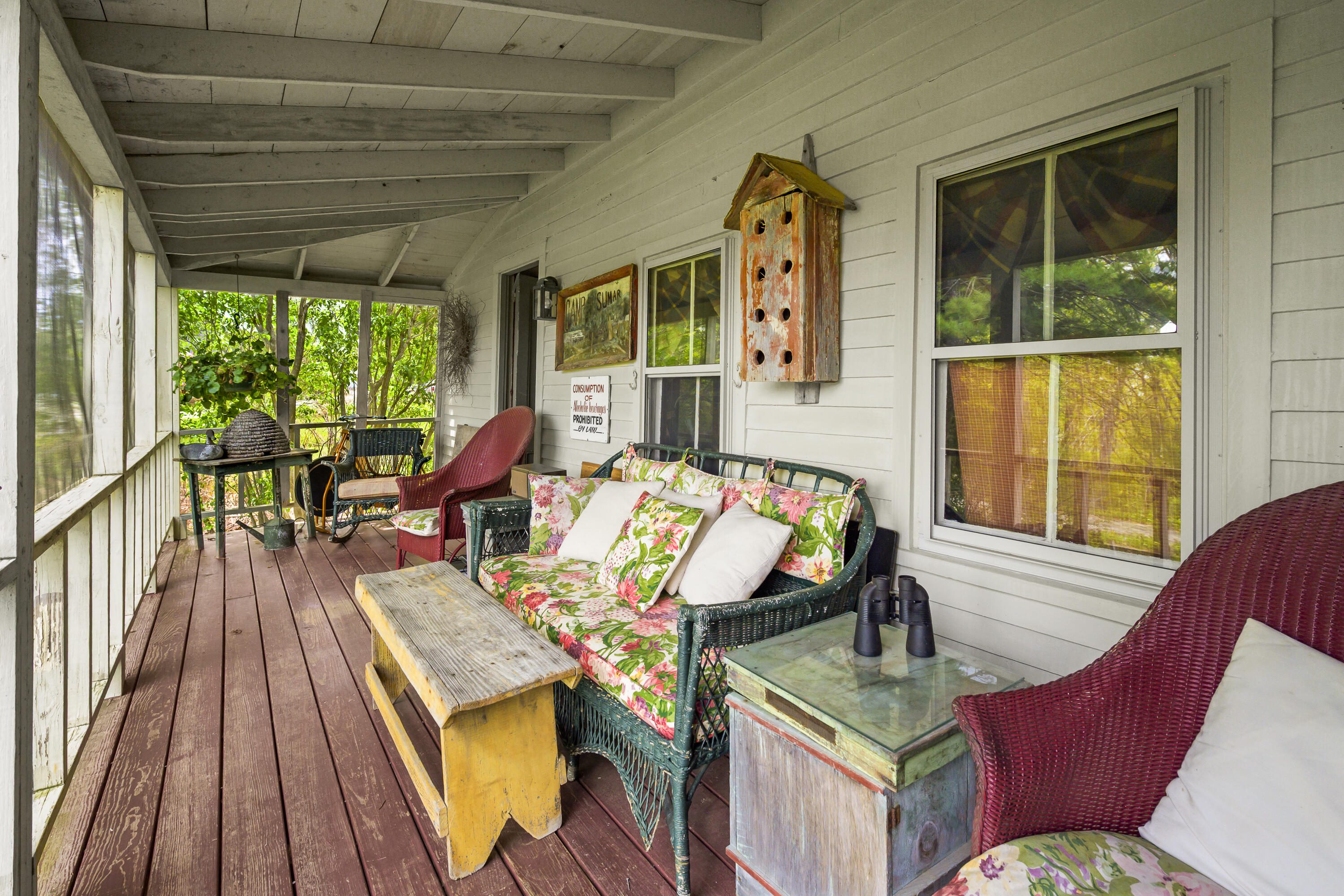 367 East Side Road