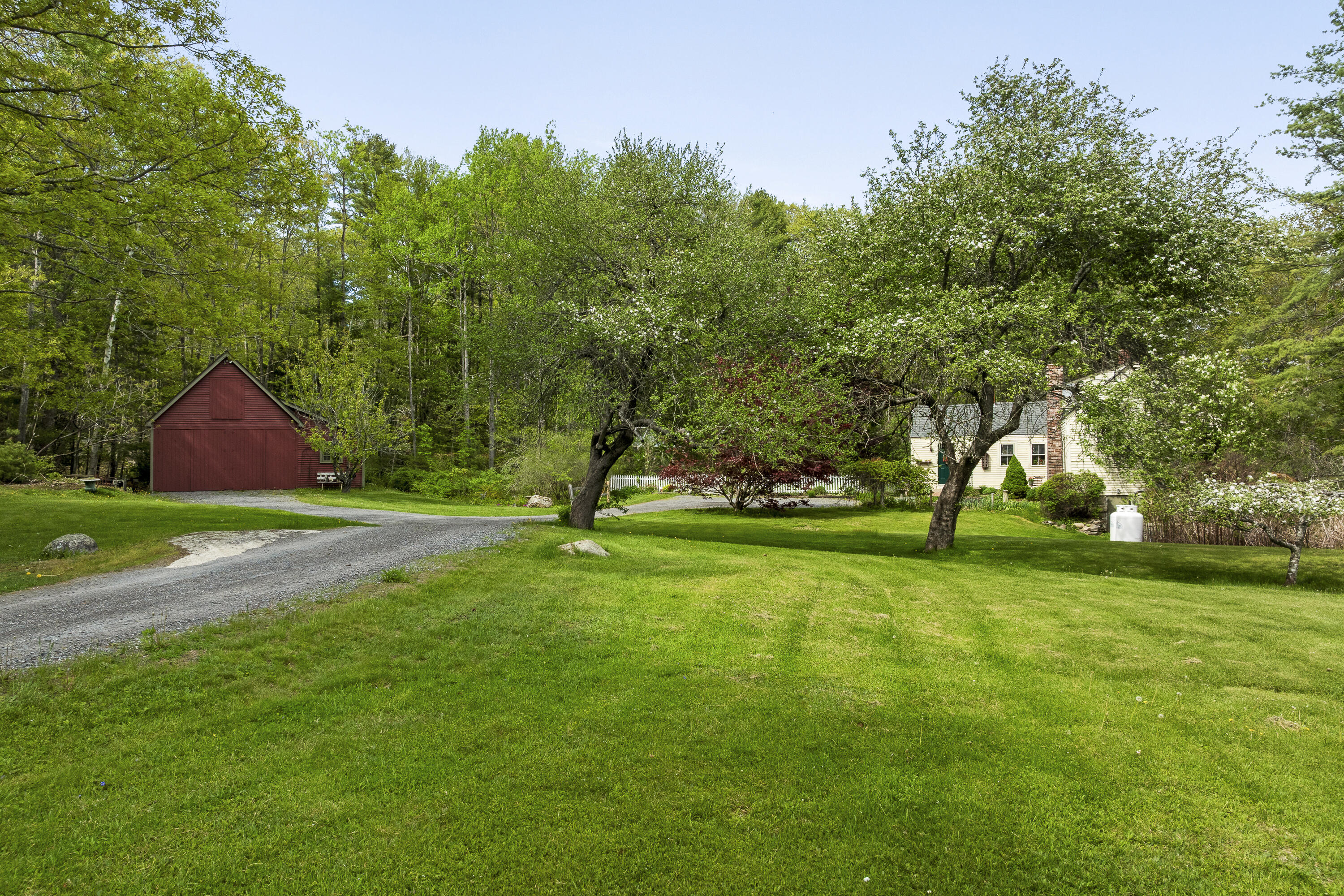 367 East Side Road