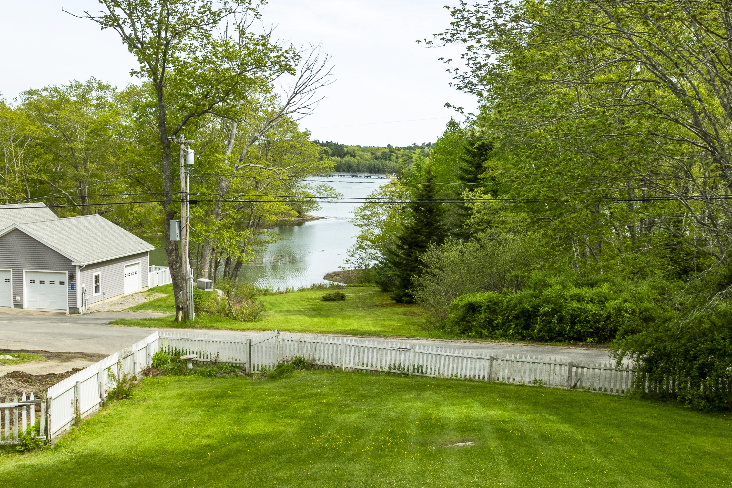 367 East Side Road