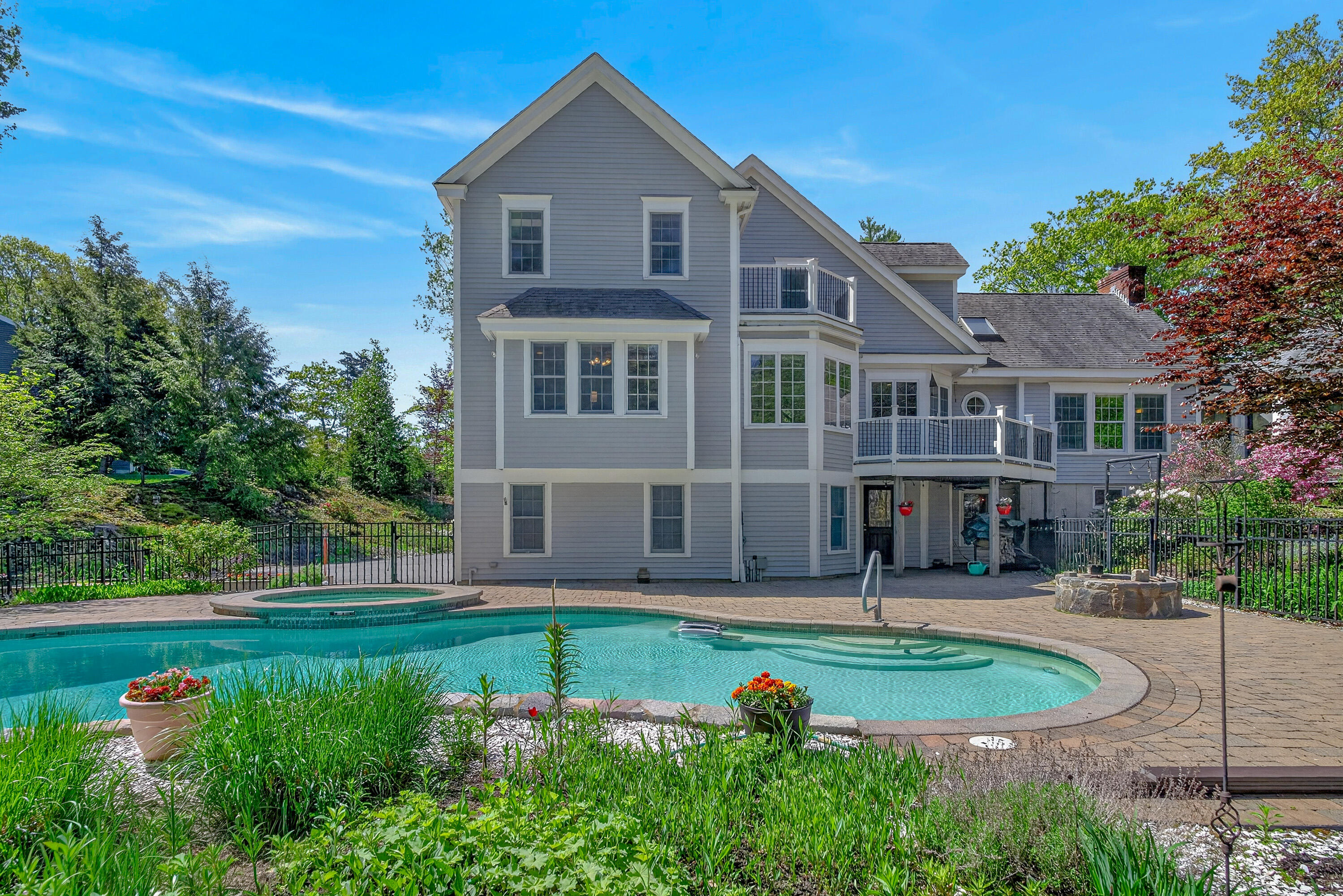 12 Touchstone Drive