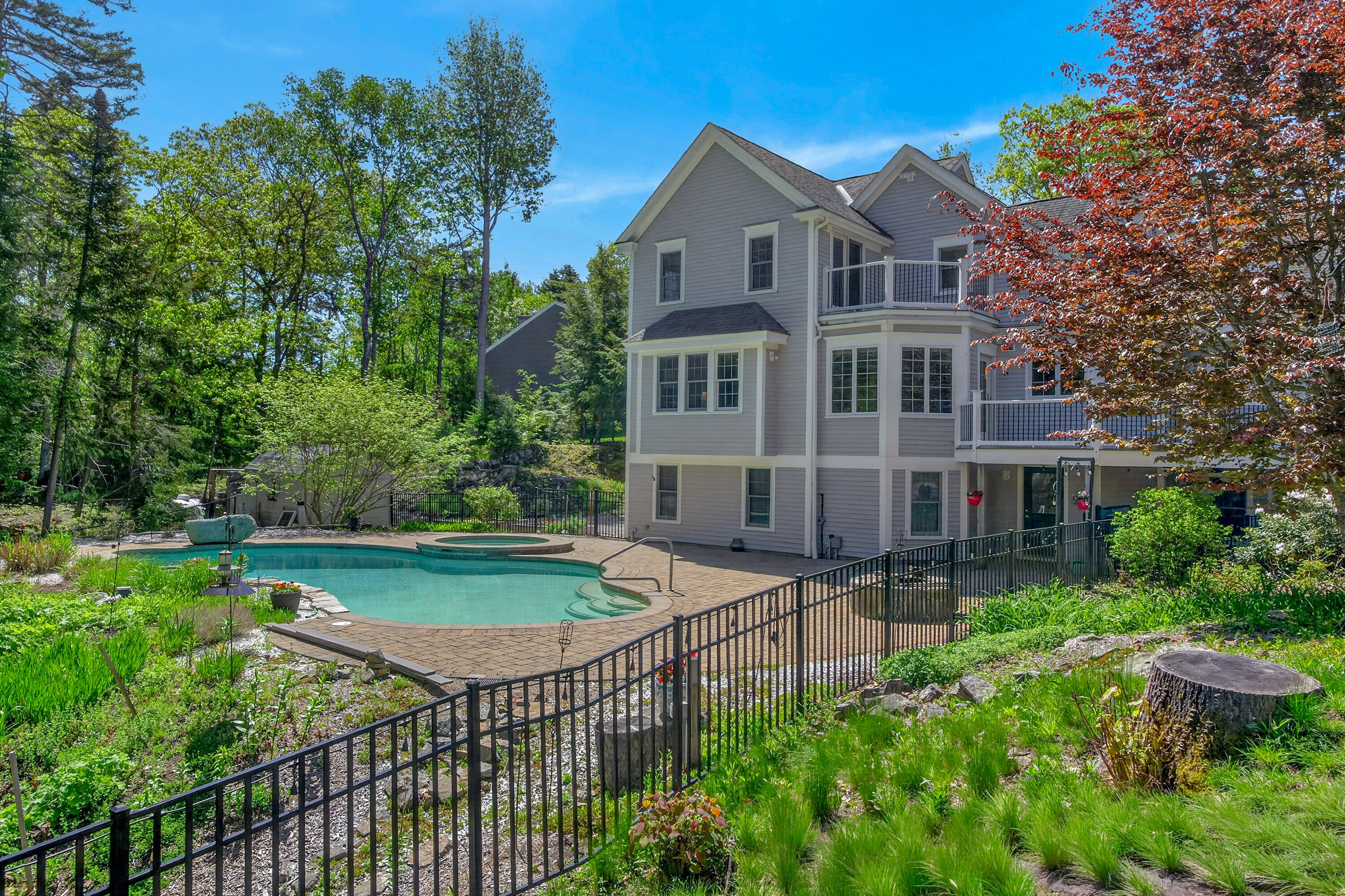 12 Touchstone Drive