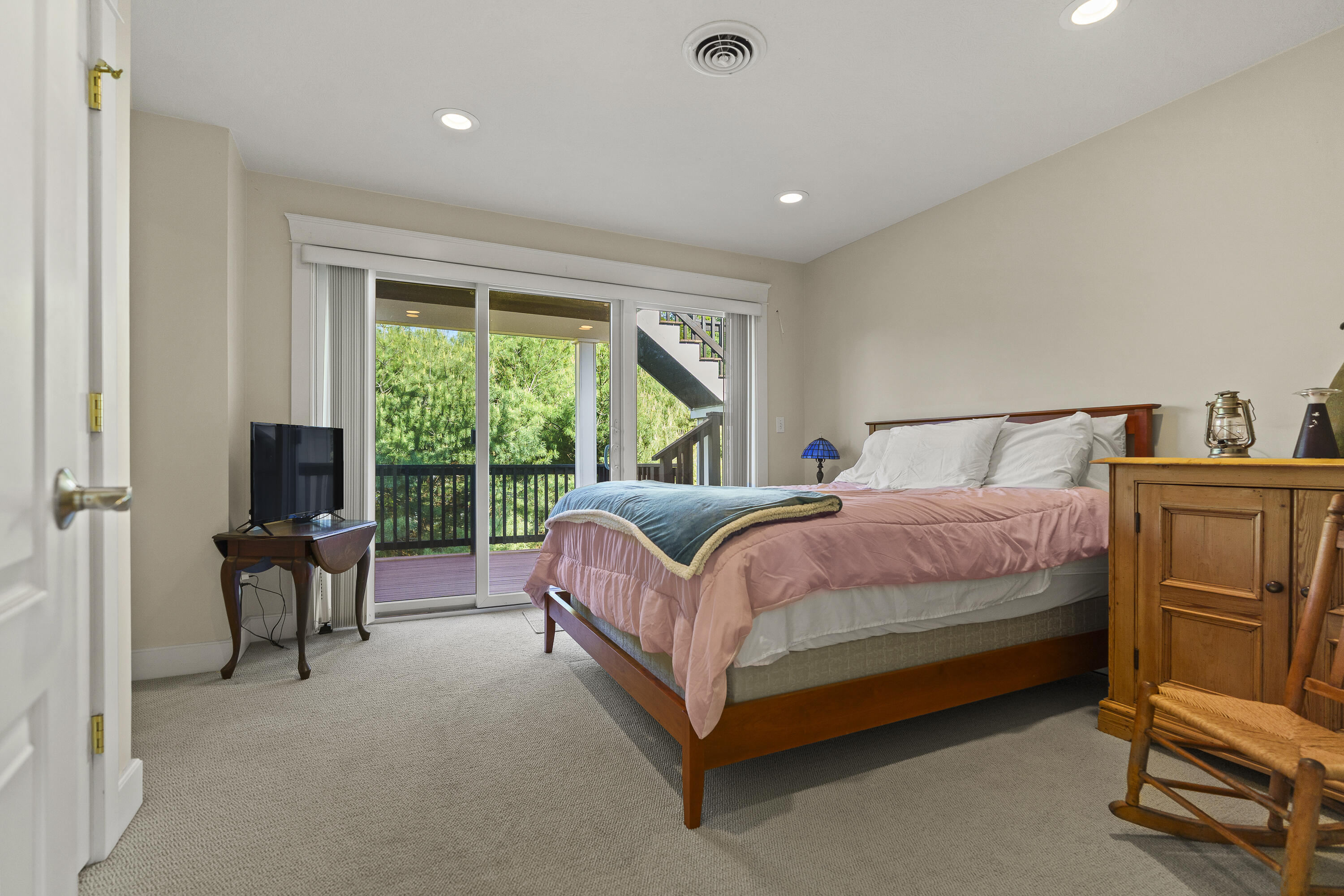84 Ocean Heights Lane