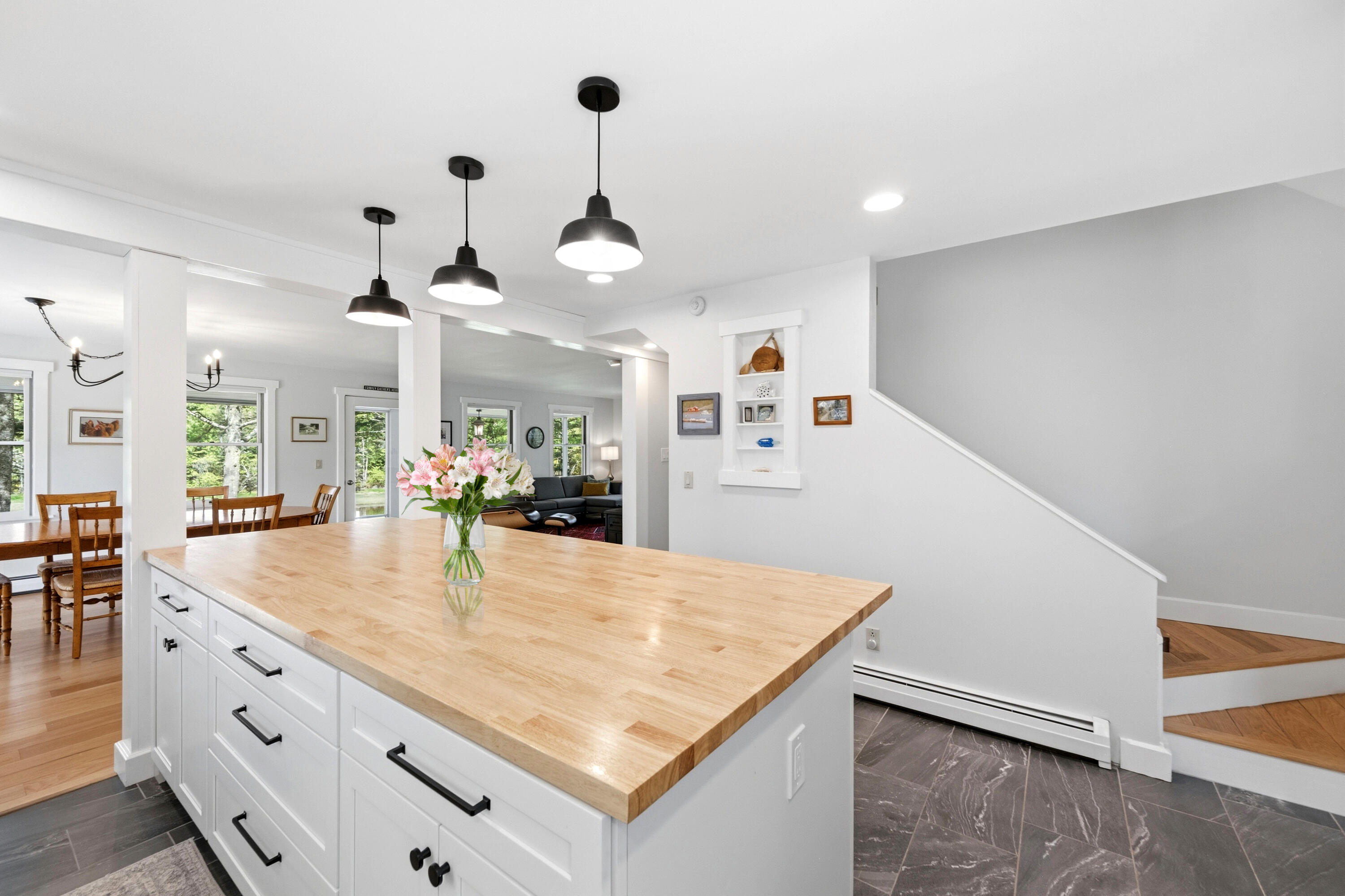 36 Snowdeal Lane