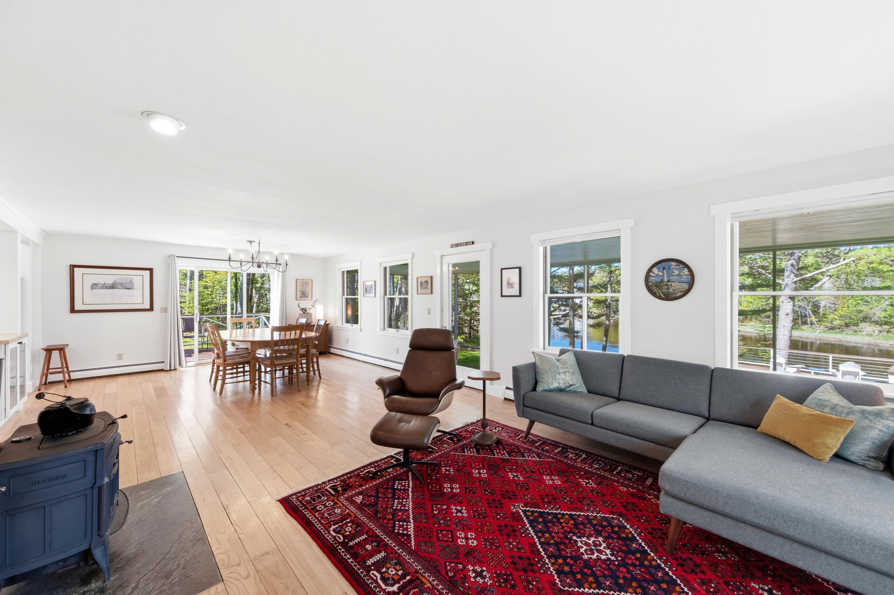 36 Snowdeal Lane