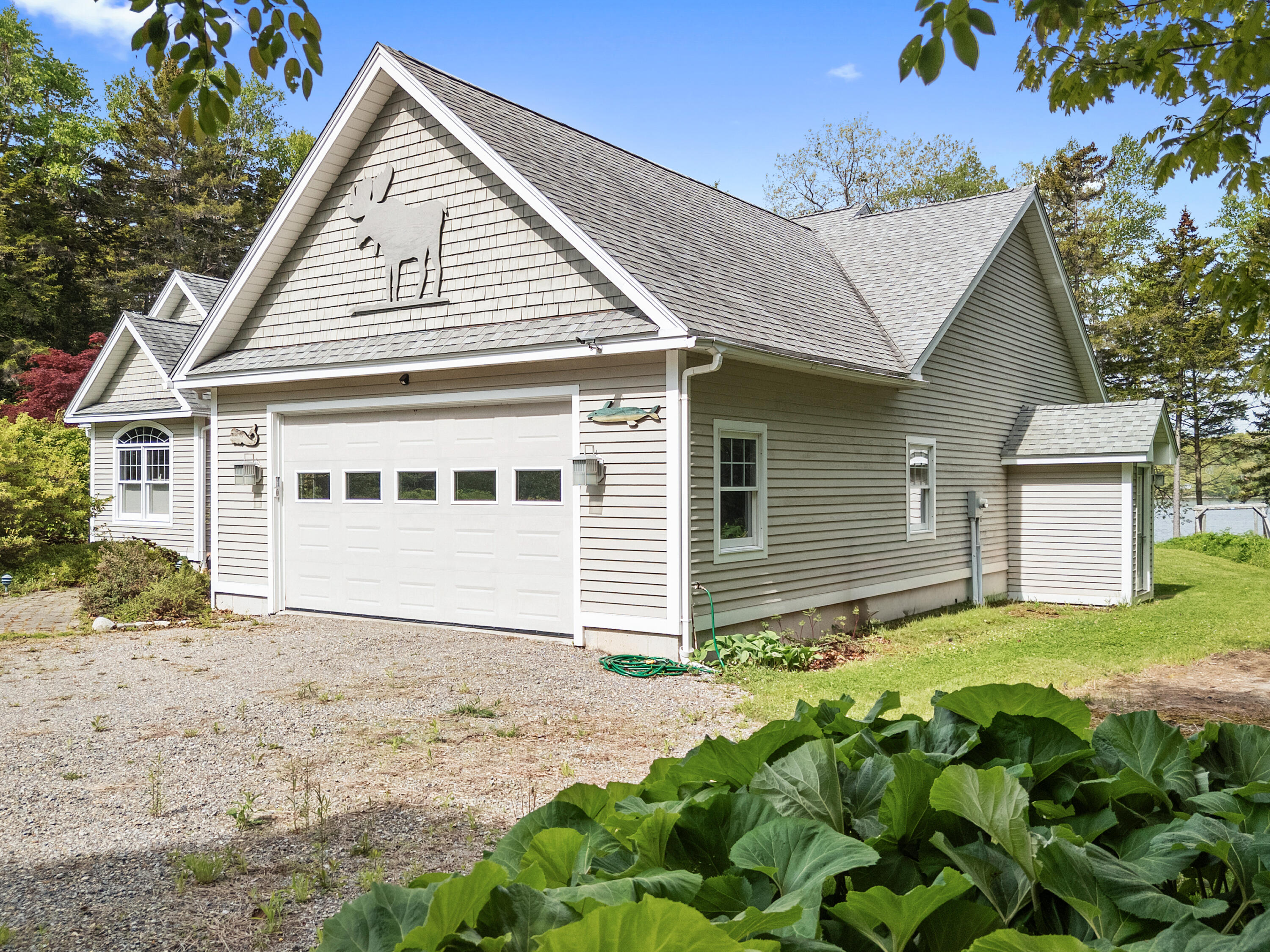 25 Cliff Drive