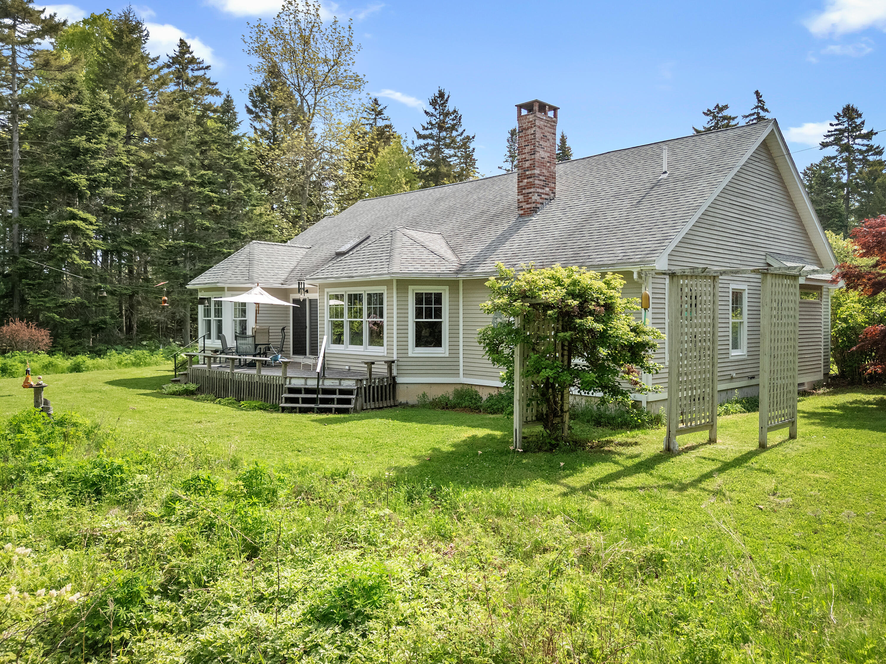 25 Cliff Drive