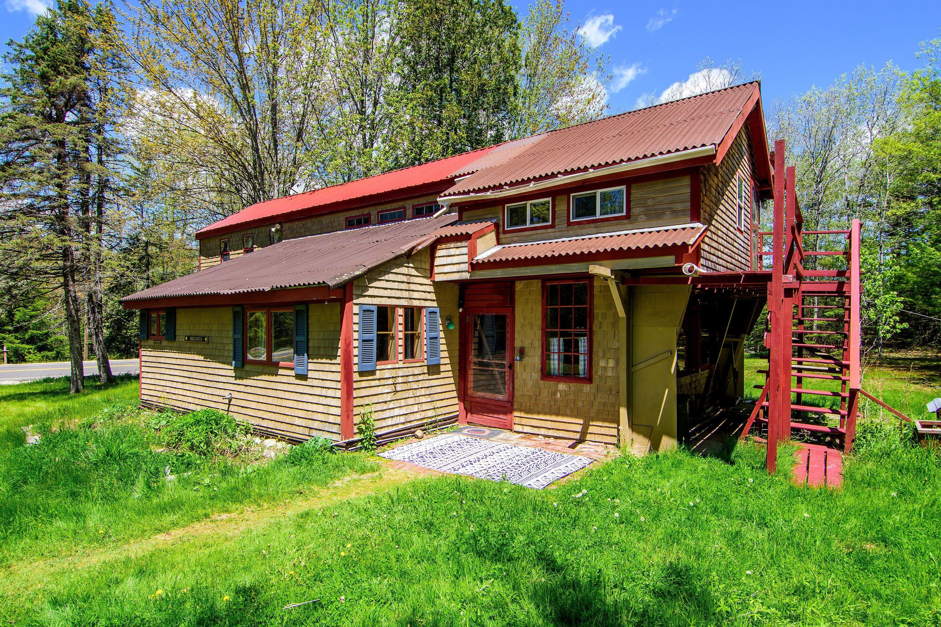 737 East Blue Hill Road