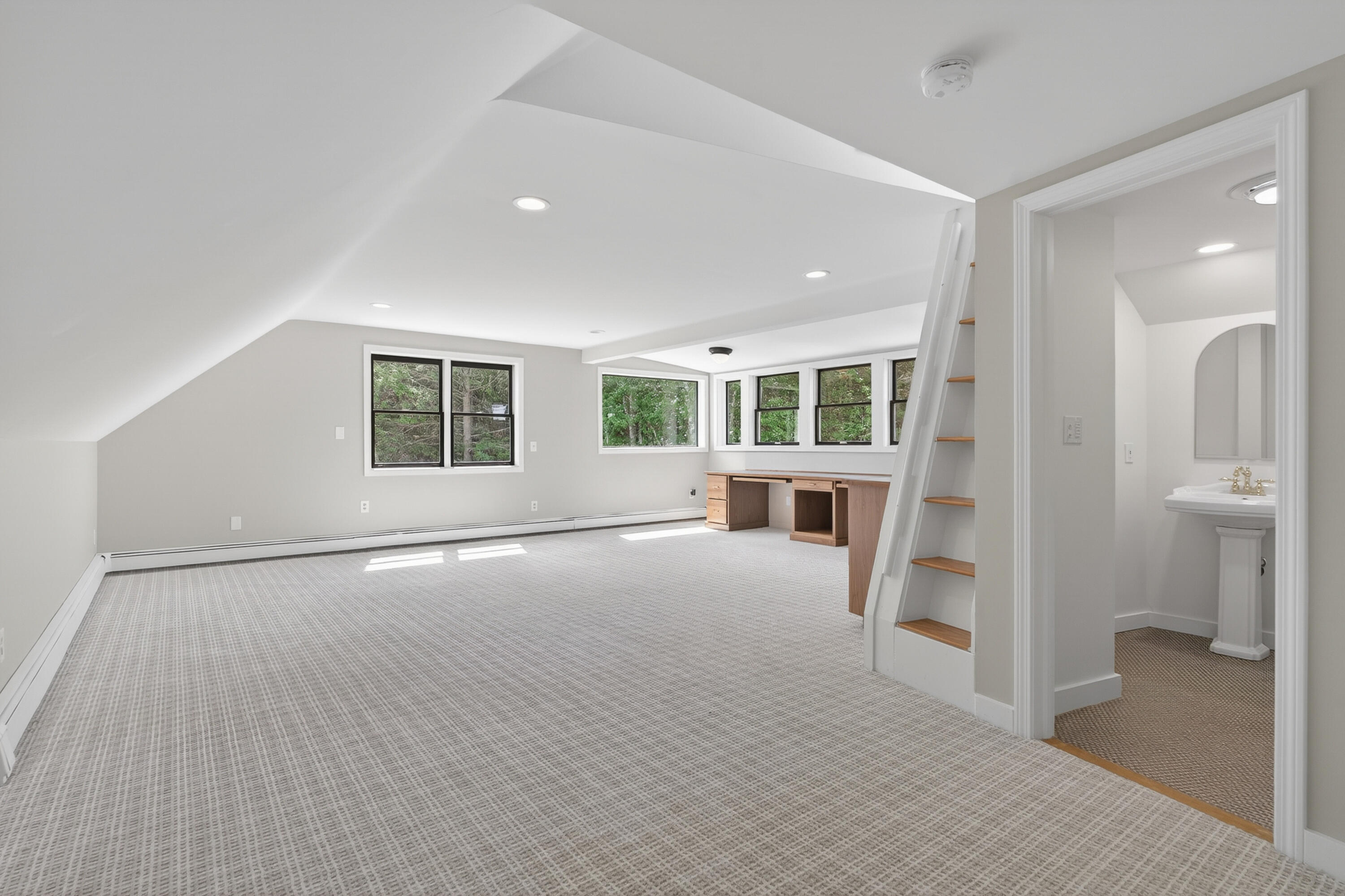 14 Pine Ridge Road