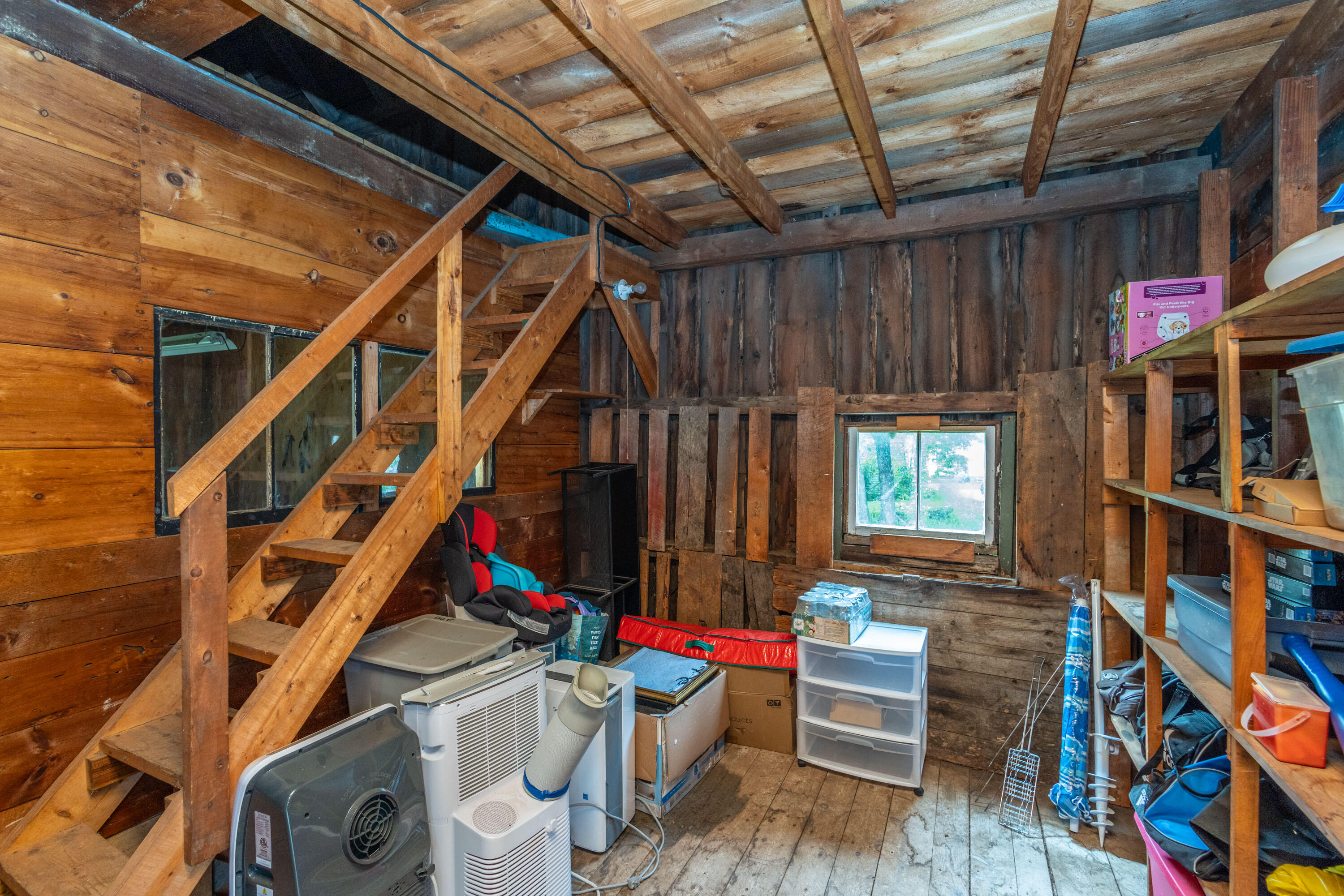 873 River Road