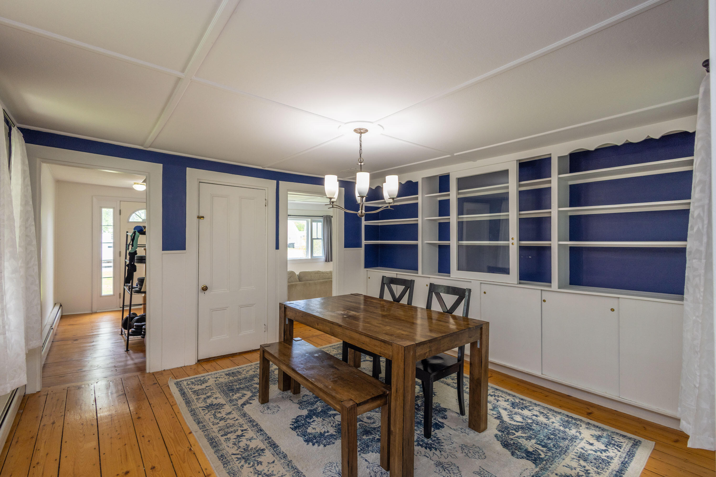 873 River Road