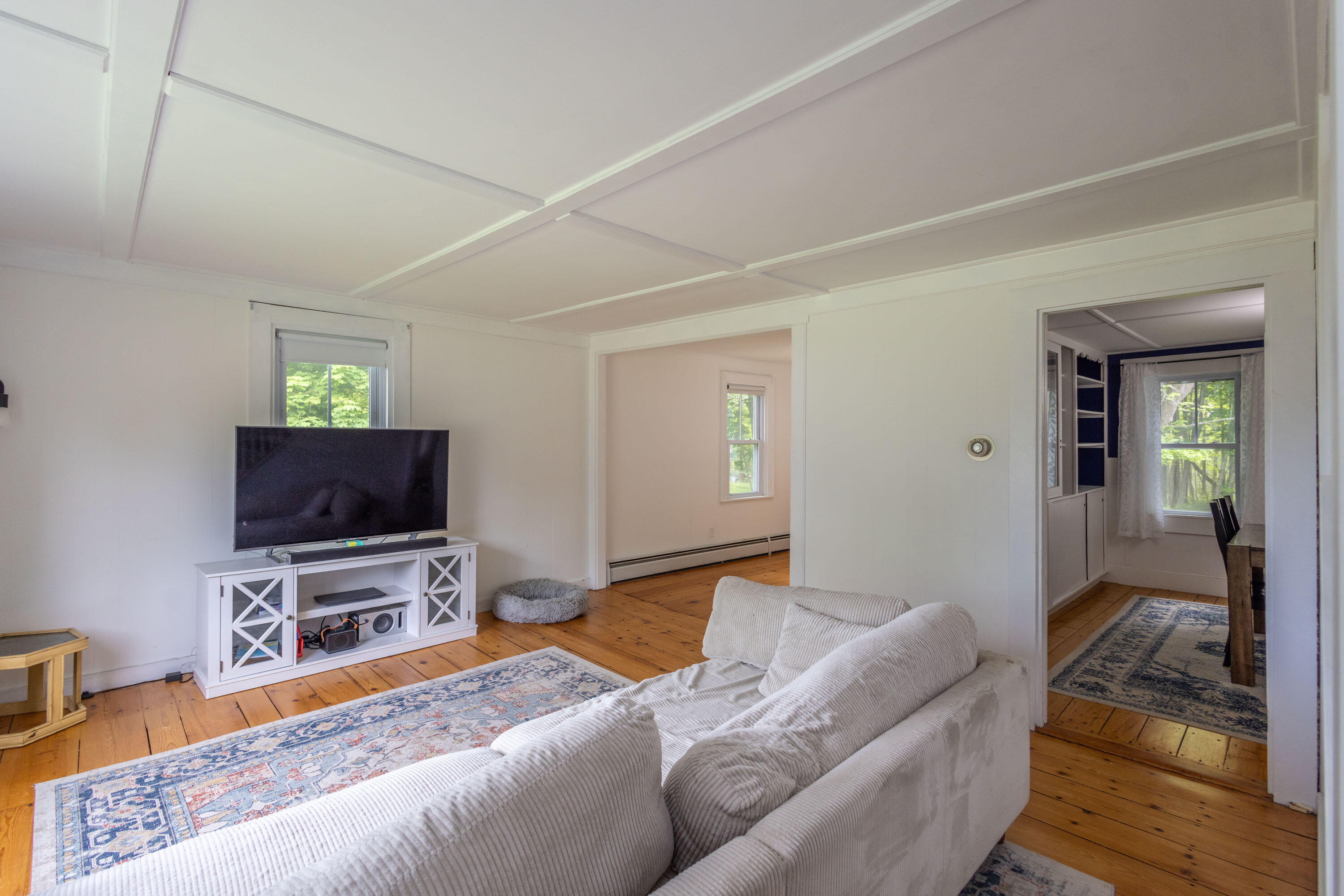 873 River Road