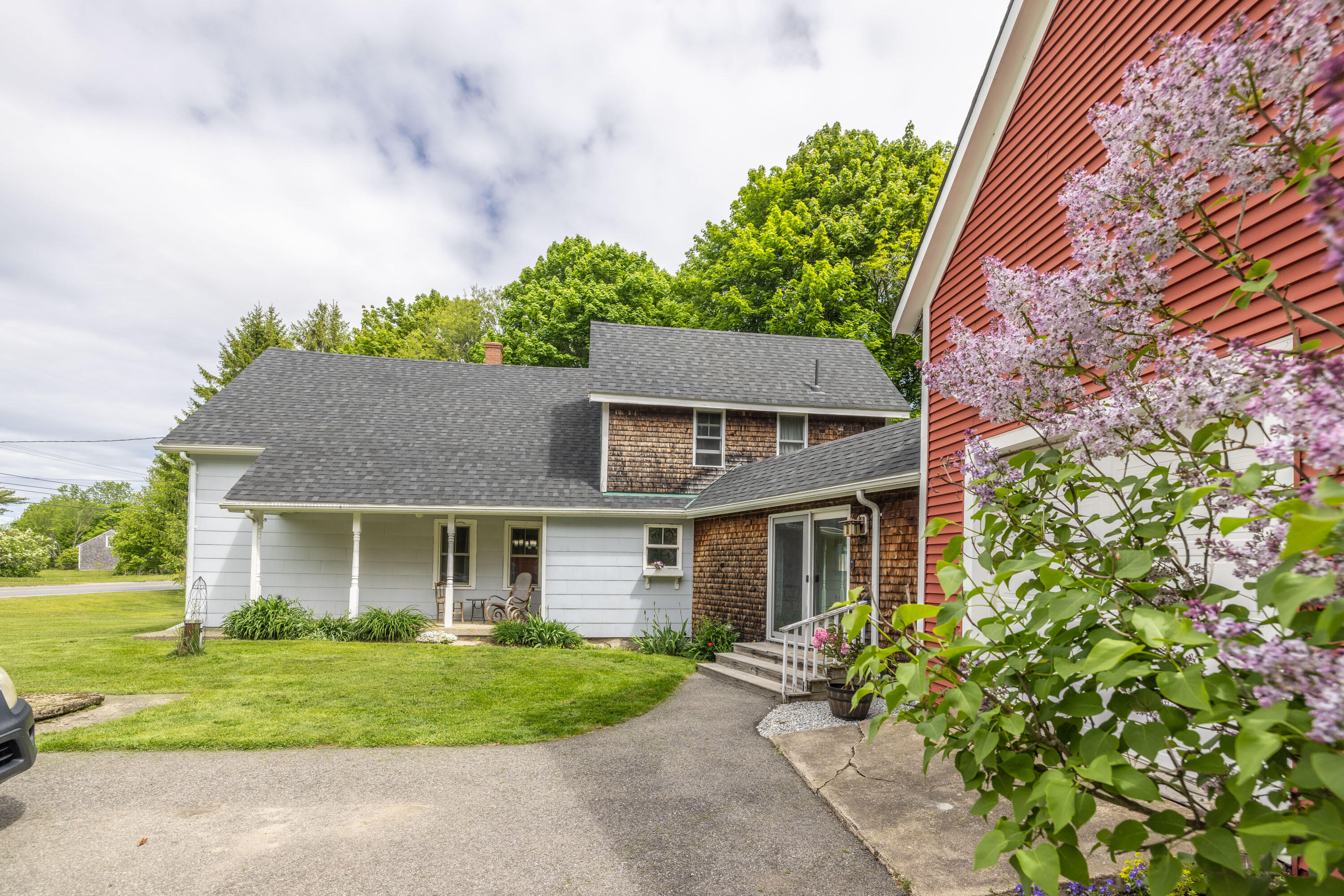 873 River Road