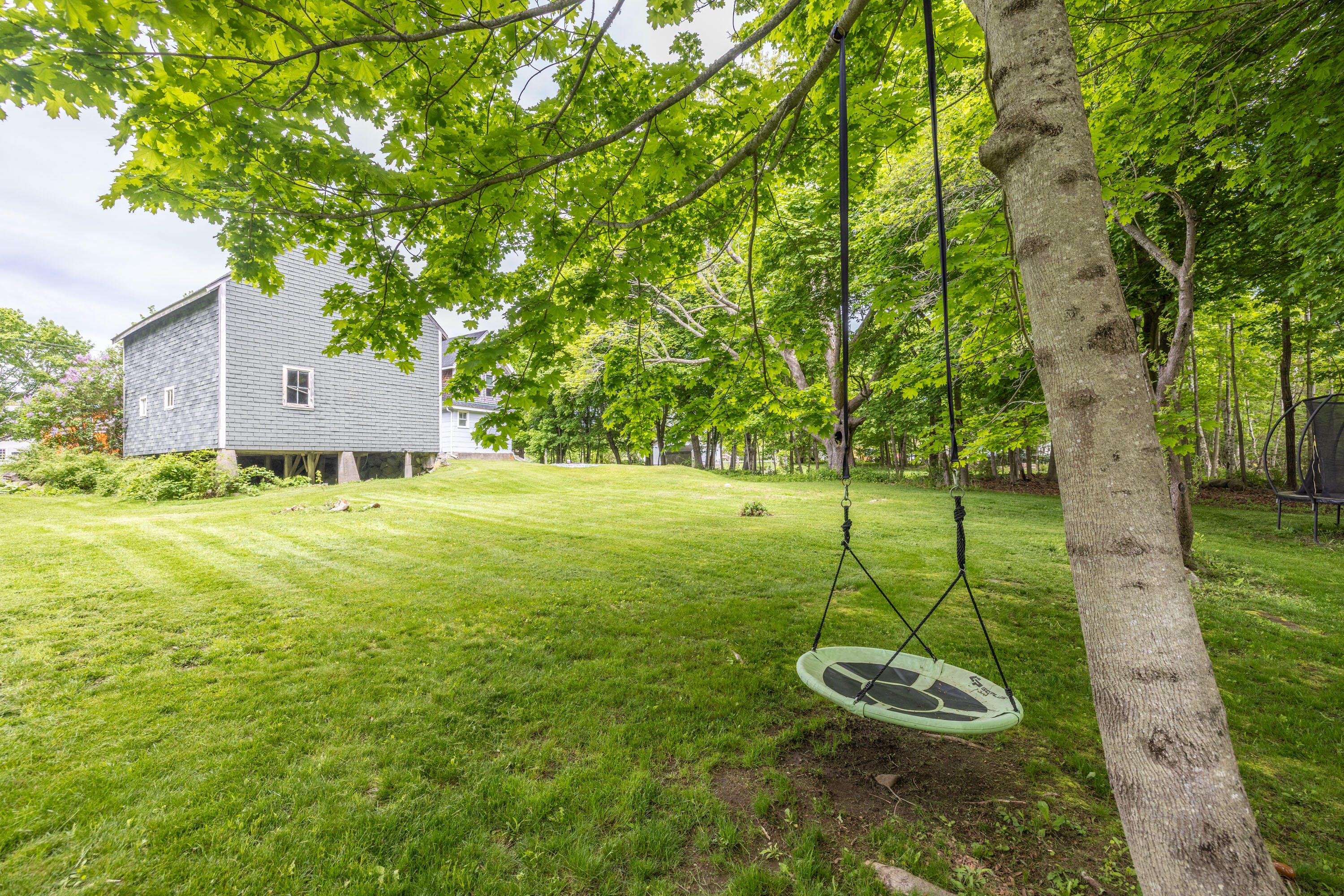 873 River Road