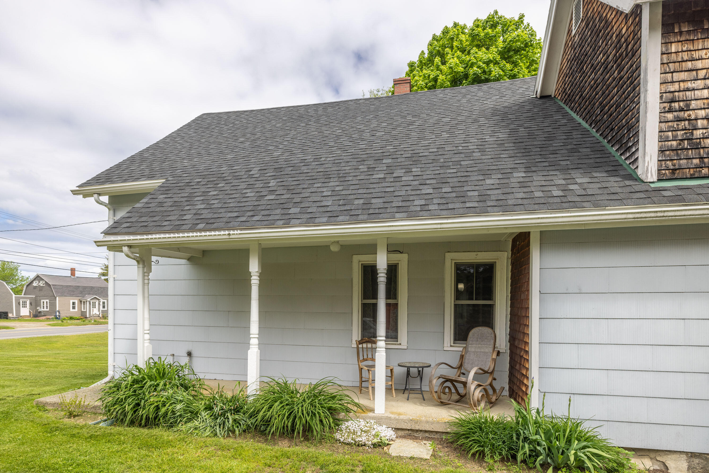 873 River Road
