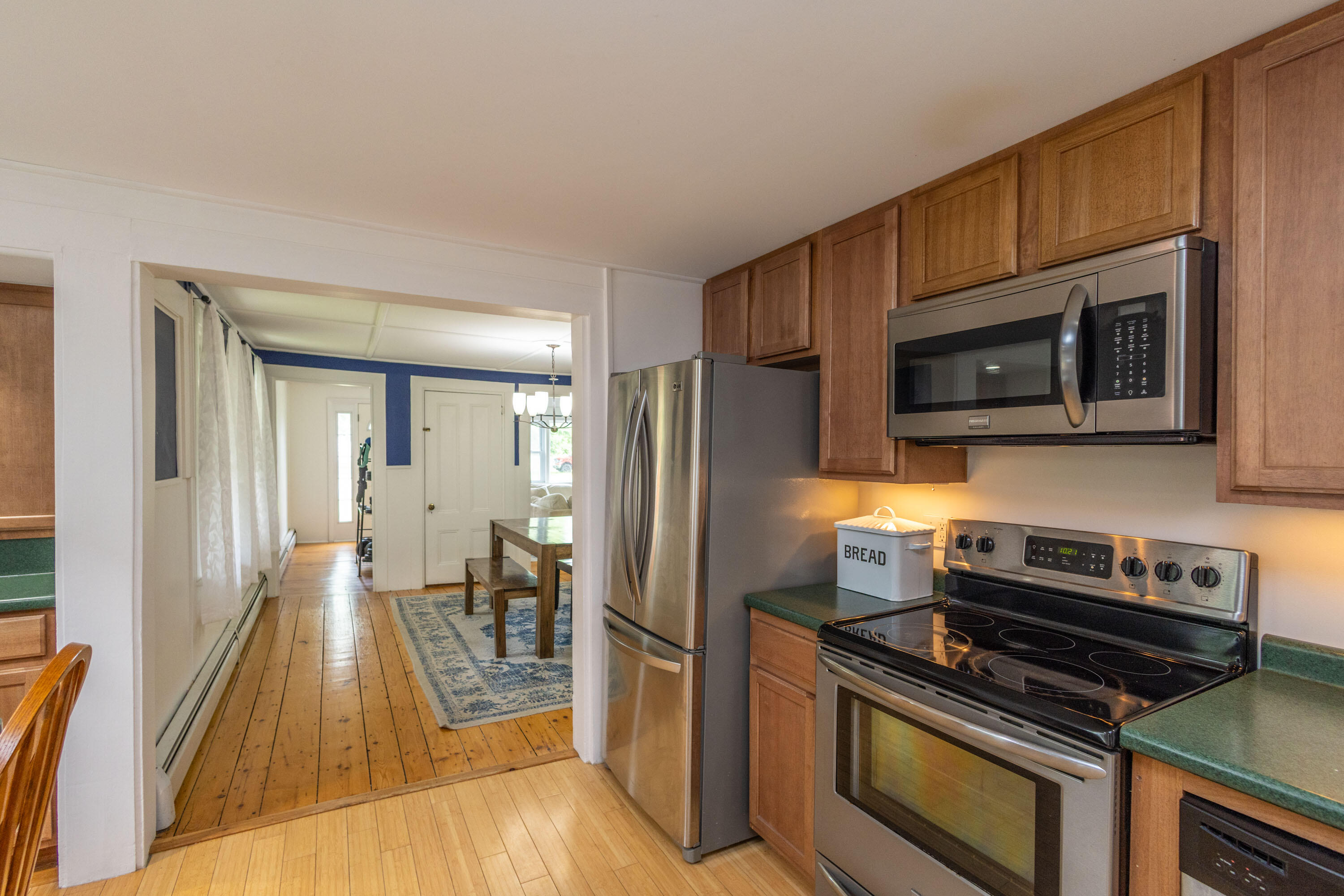 873 River Road