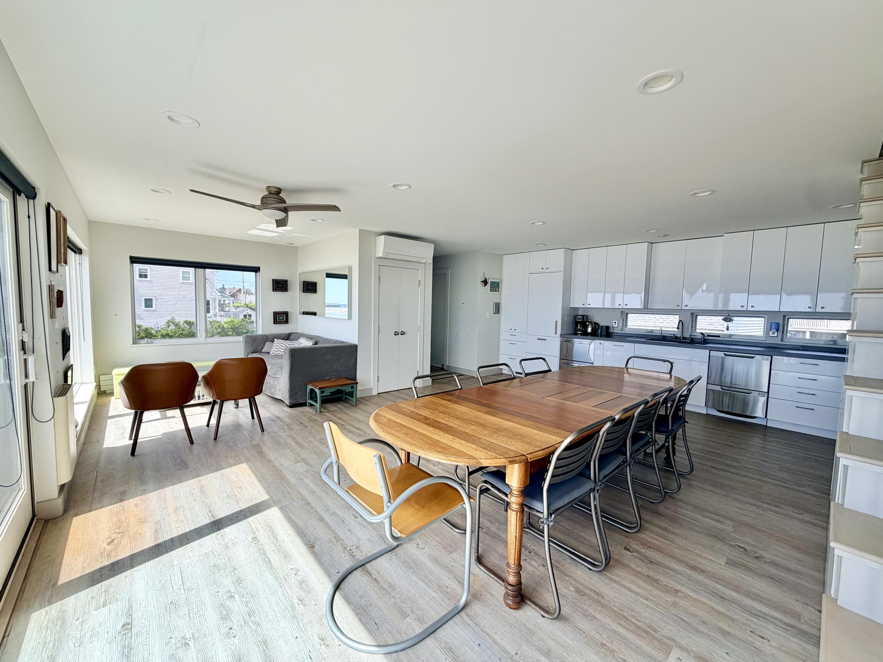 506 Drakes Island Road
