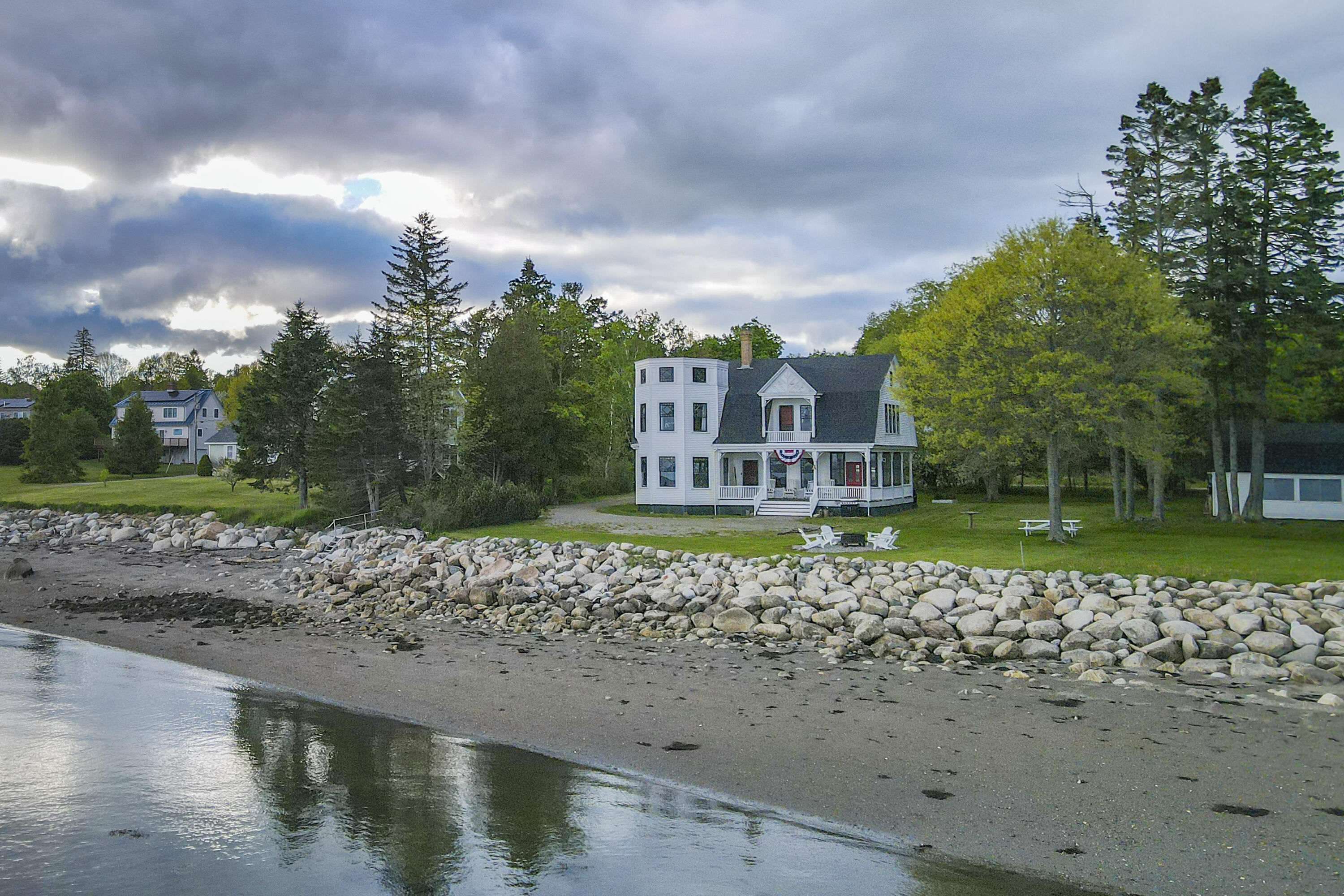 8 Navy Street Ext.