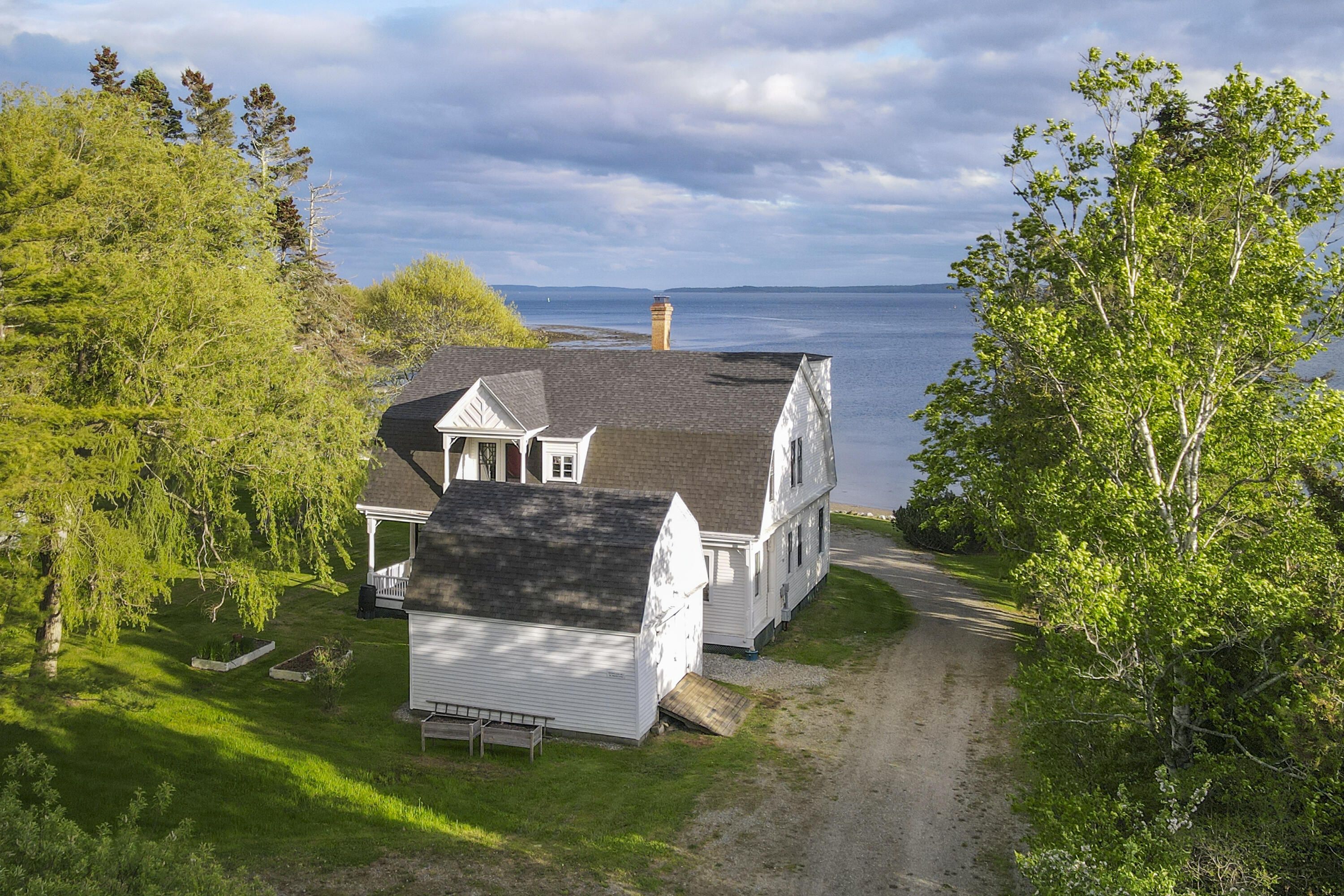 8 Navy Street Ext.