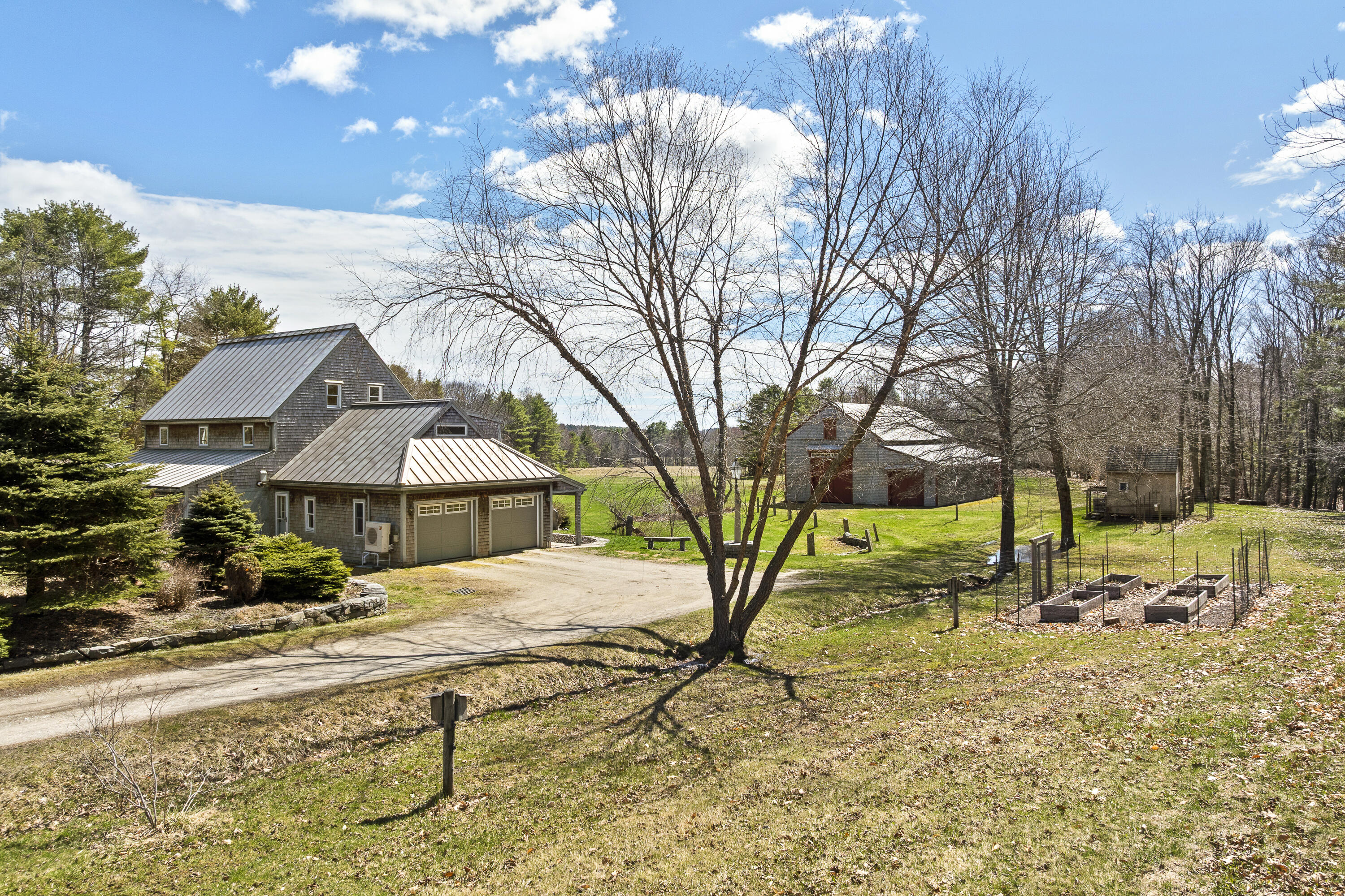49 Desert Road