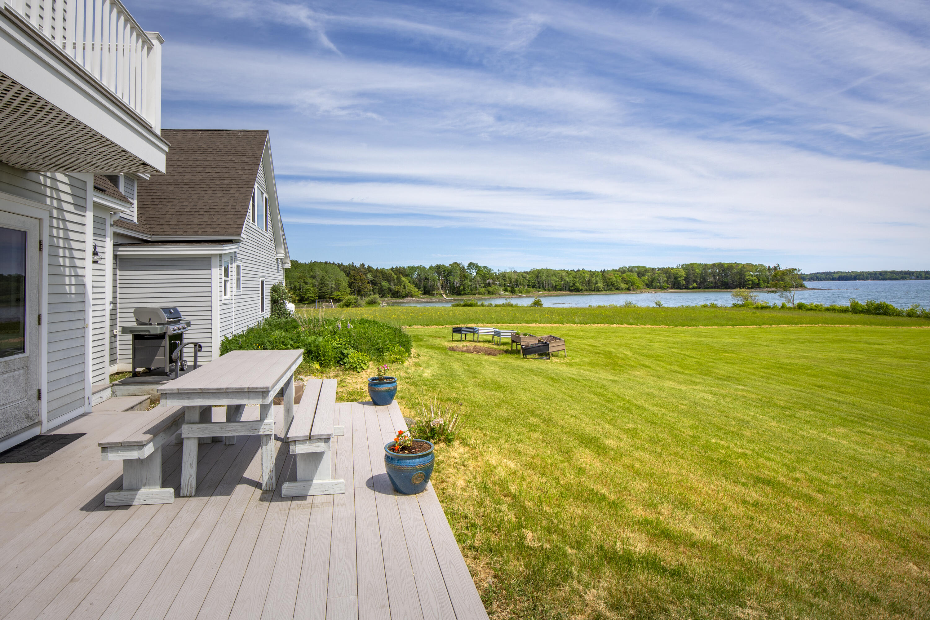 85 River Road
