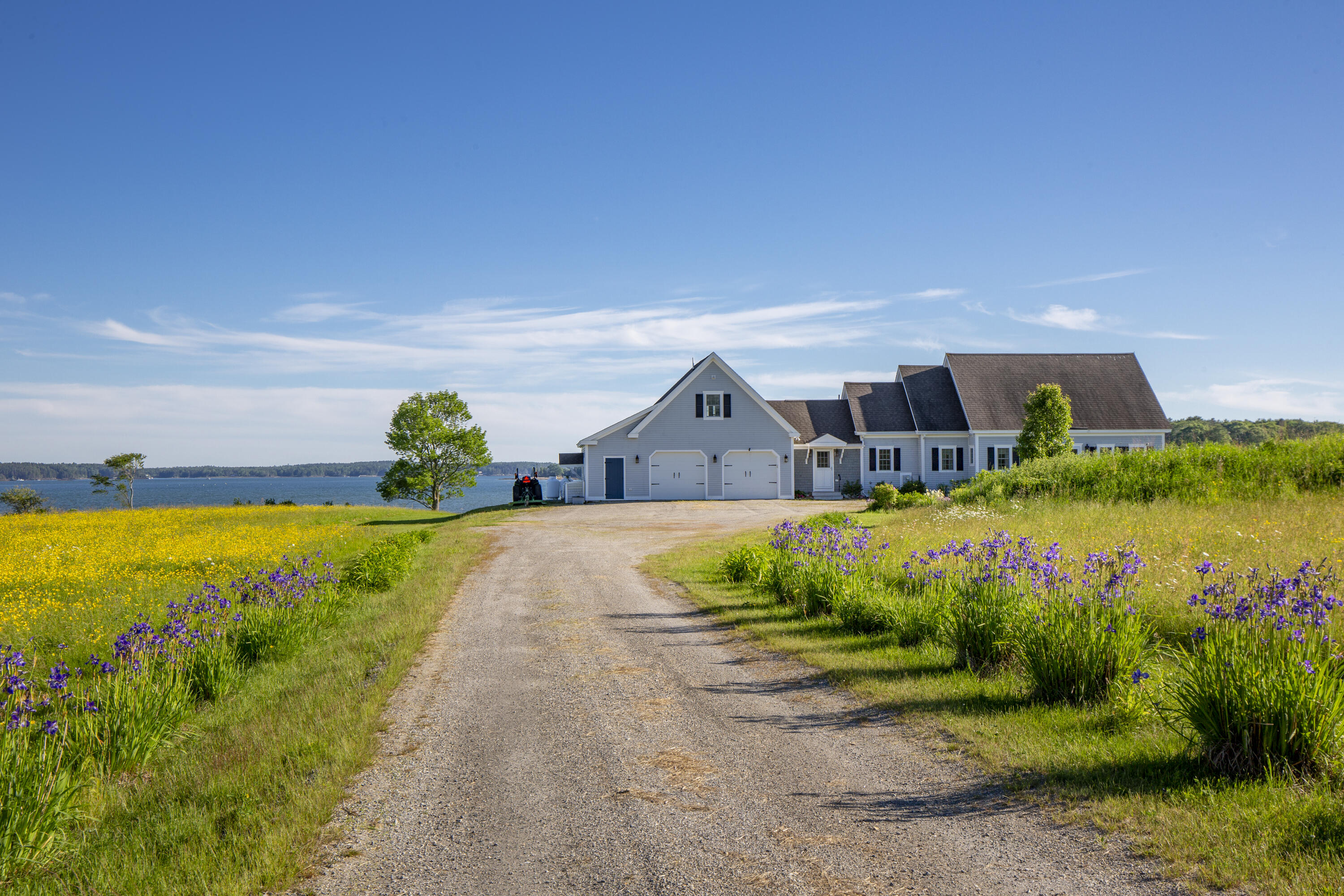 85 River Road