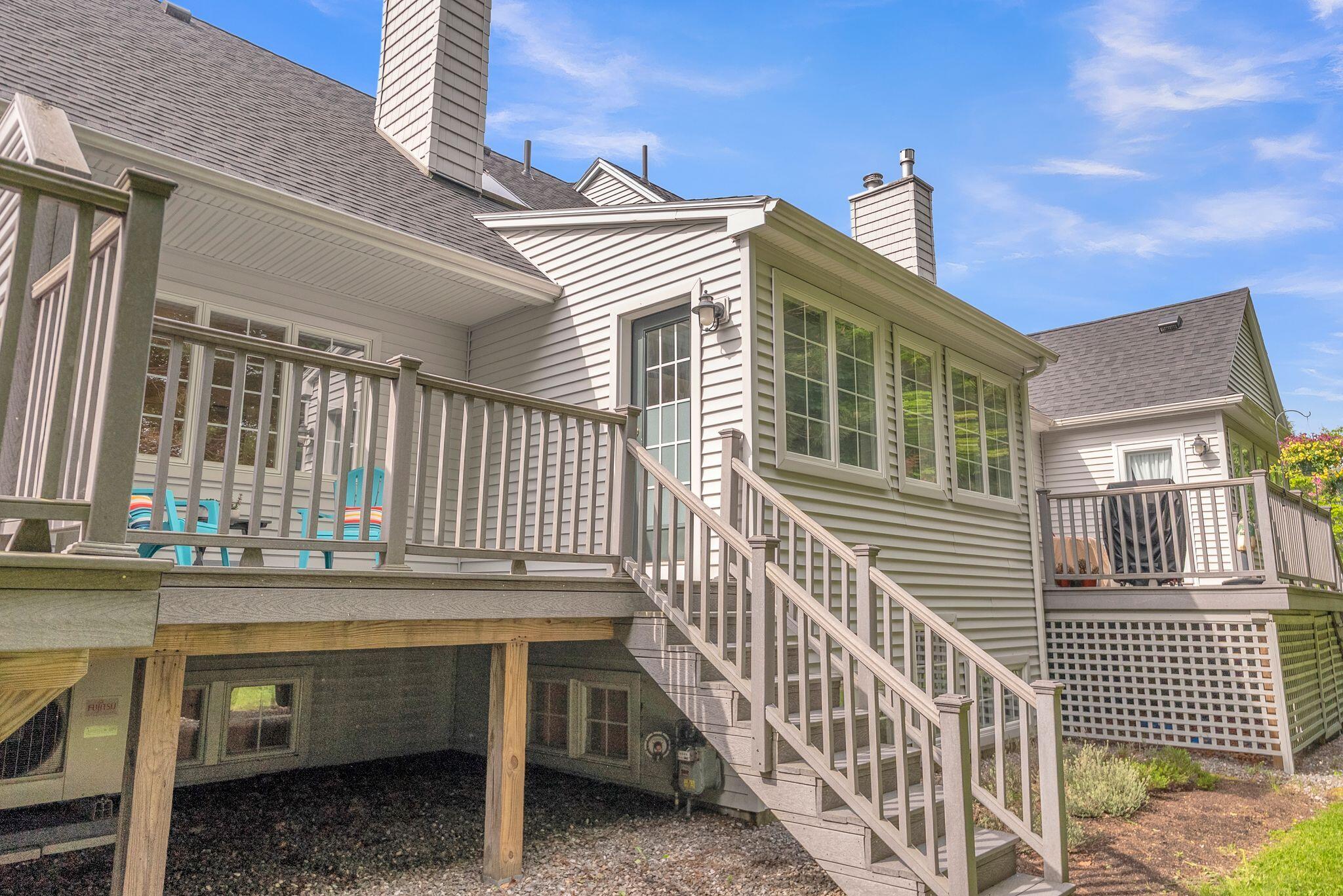 14 Larkspur Lane 24