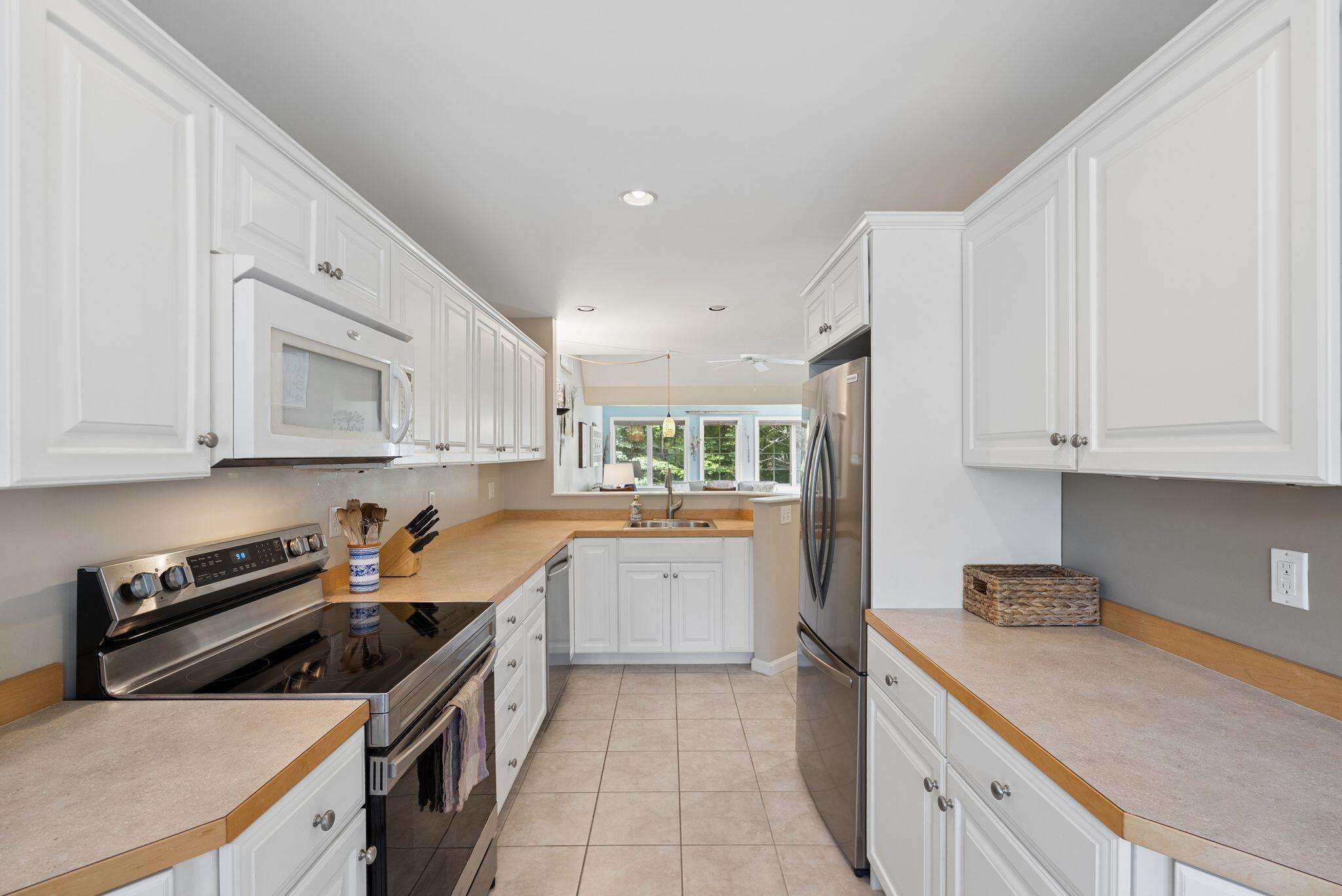 14 Larkspur Lane 24