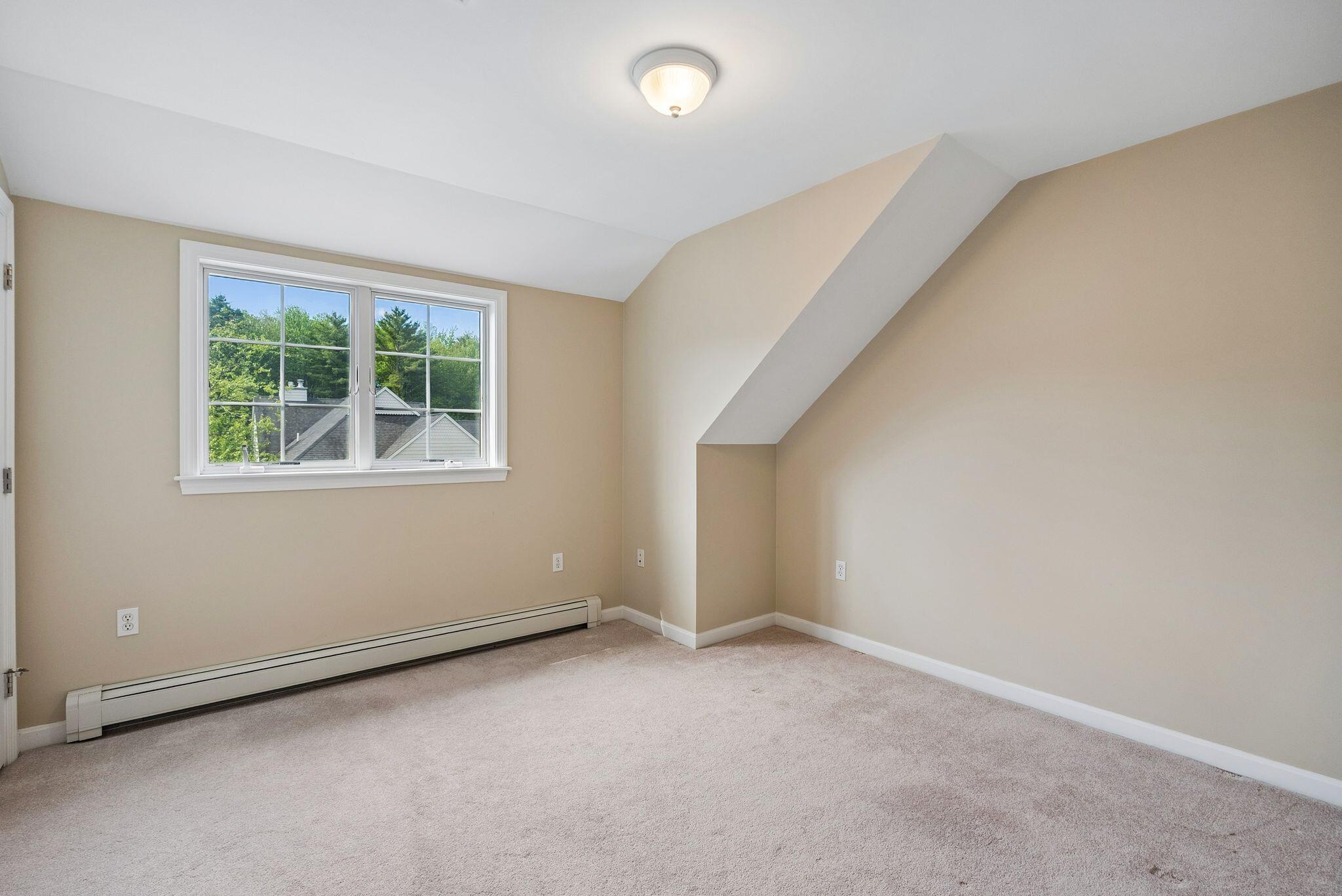 14 Larkspur Lane 24