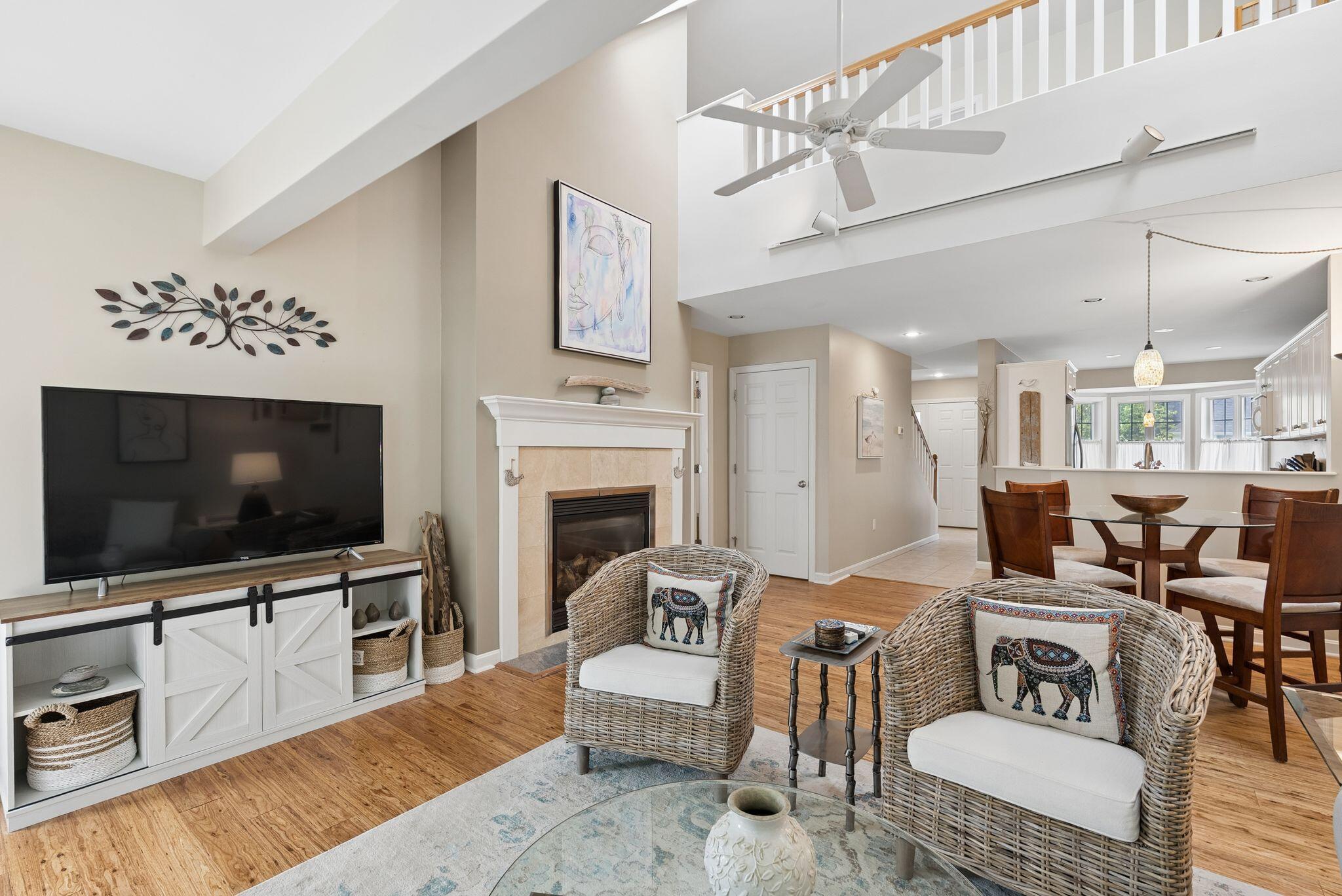 14 Larkspur Lane 24