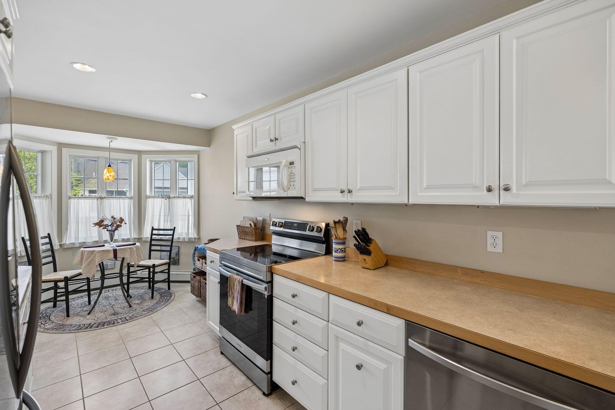 14 Larkspur Lane 24