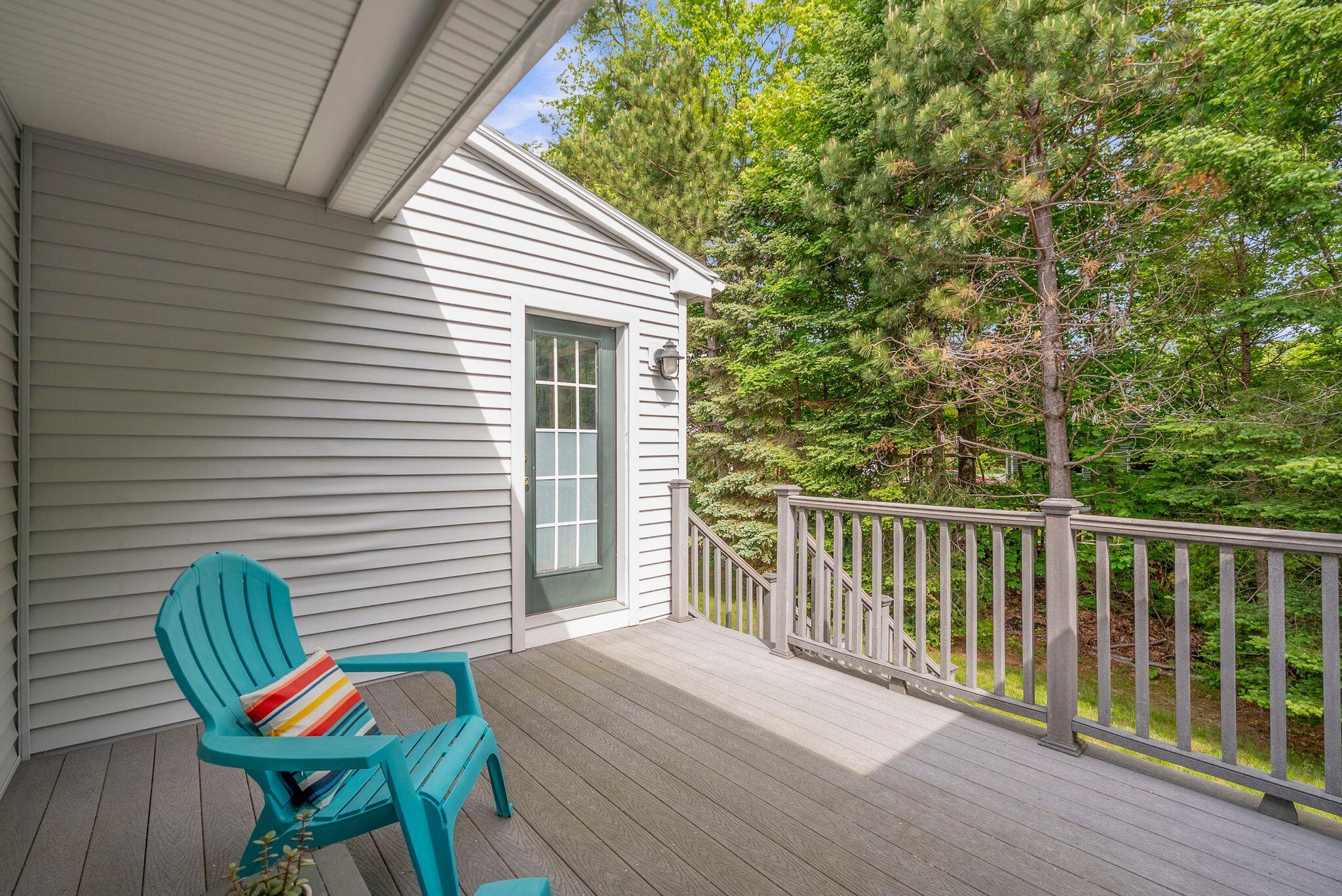 14 Larkspur Lane 24