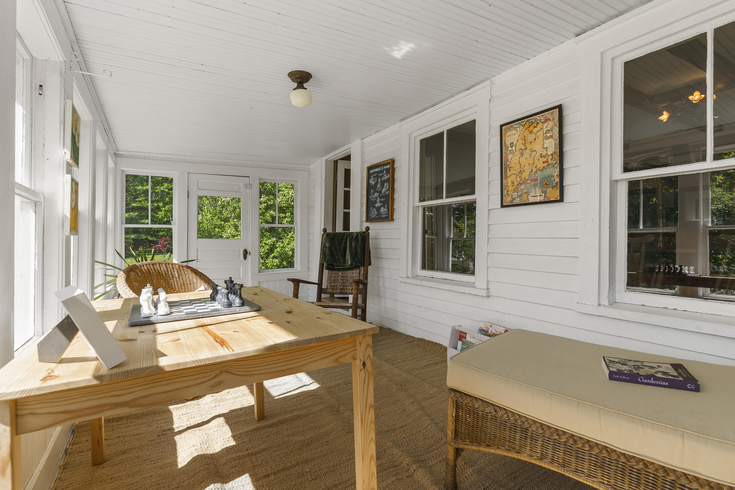 285 E Pond Road