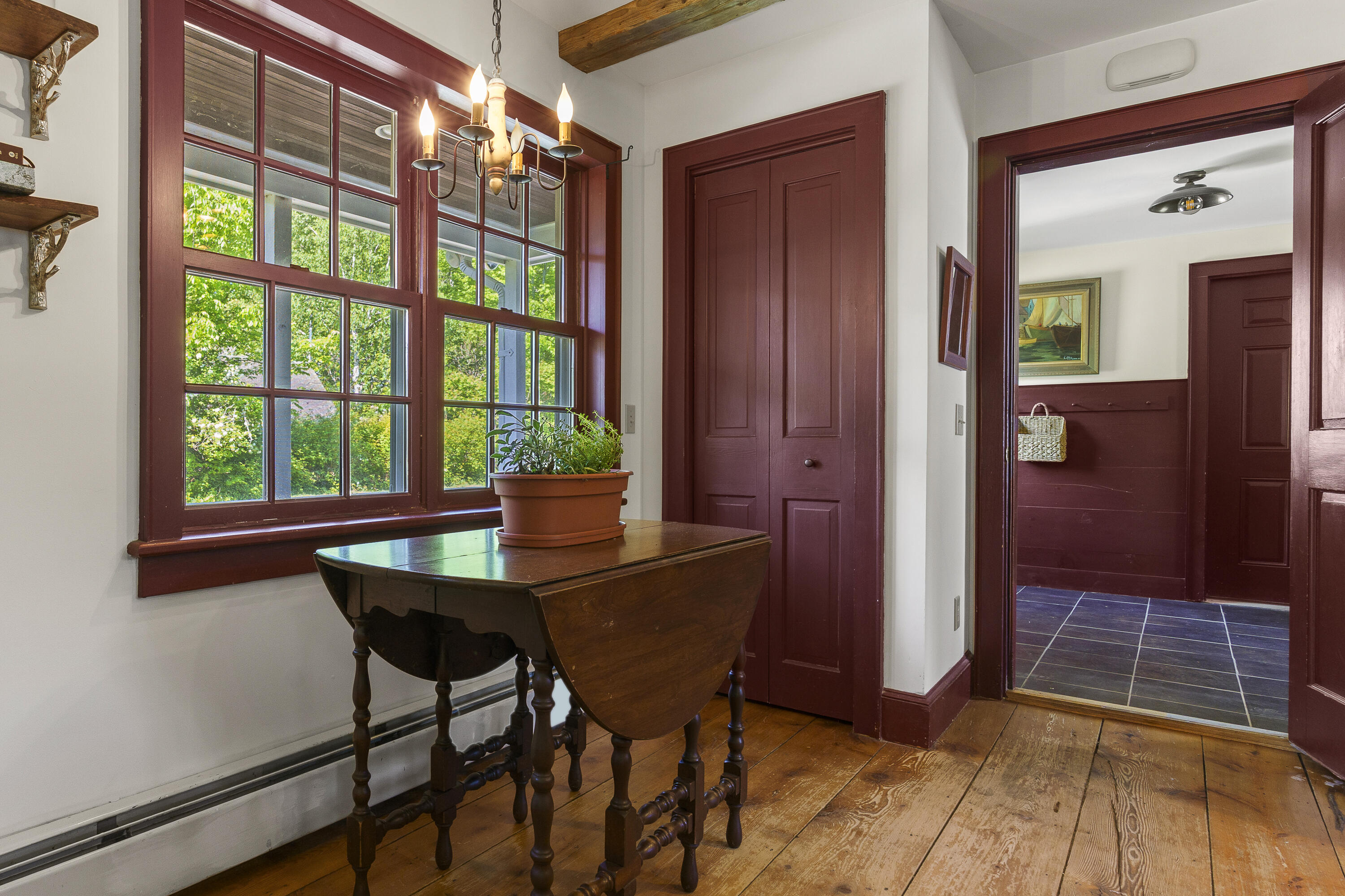 285 E Pond Road