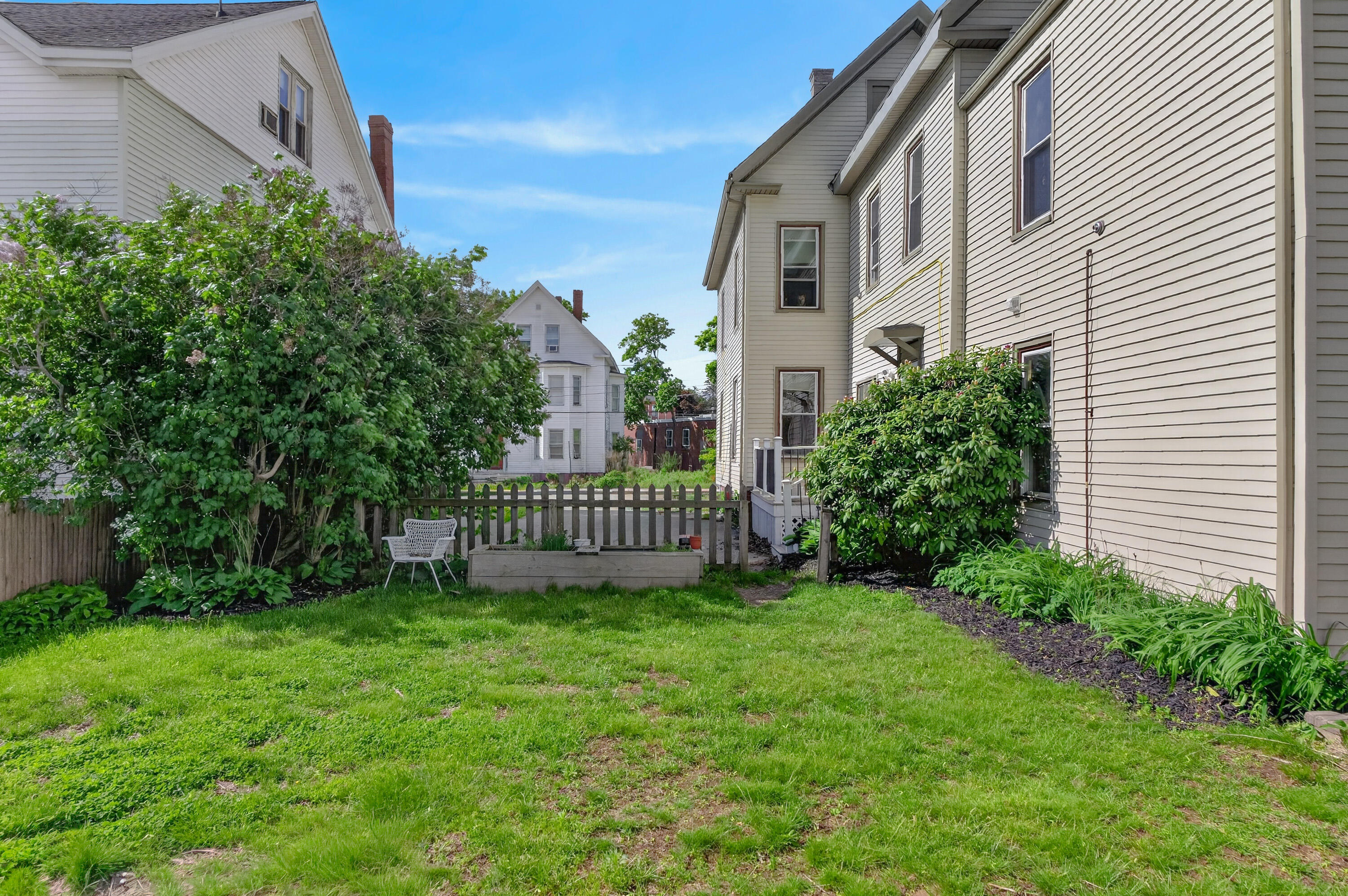 115 Woodford Street