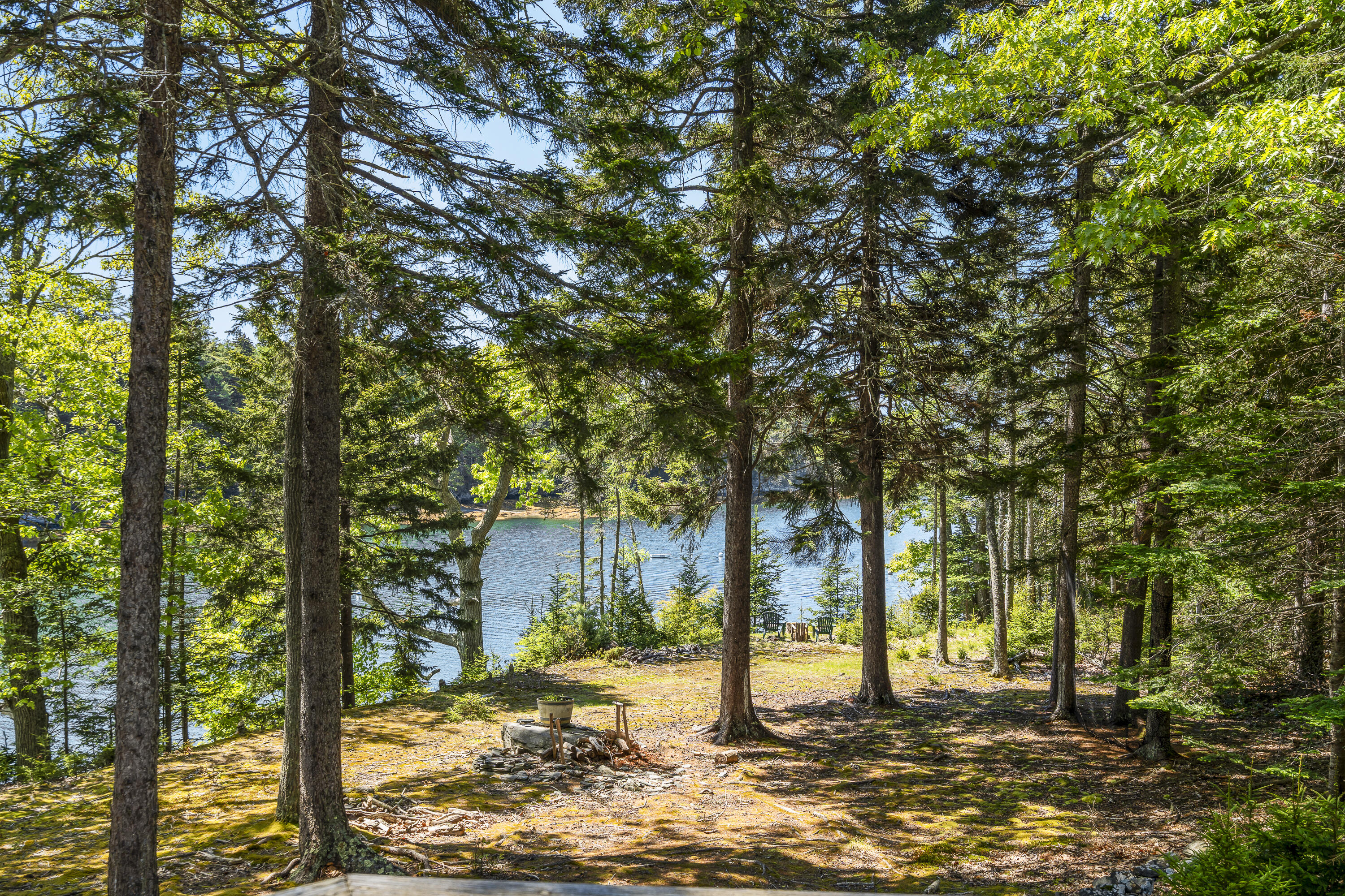 39 Birch Island S Street