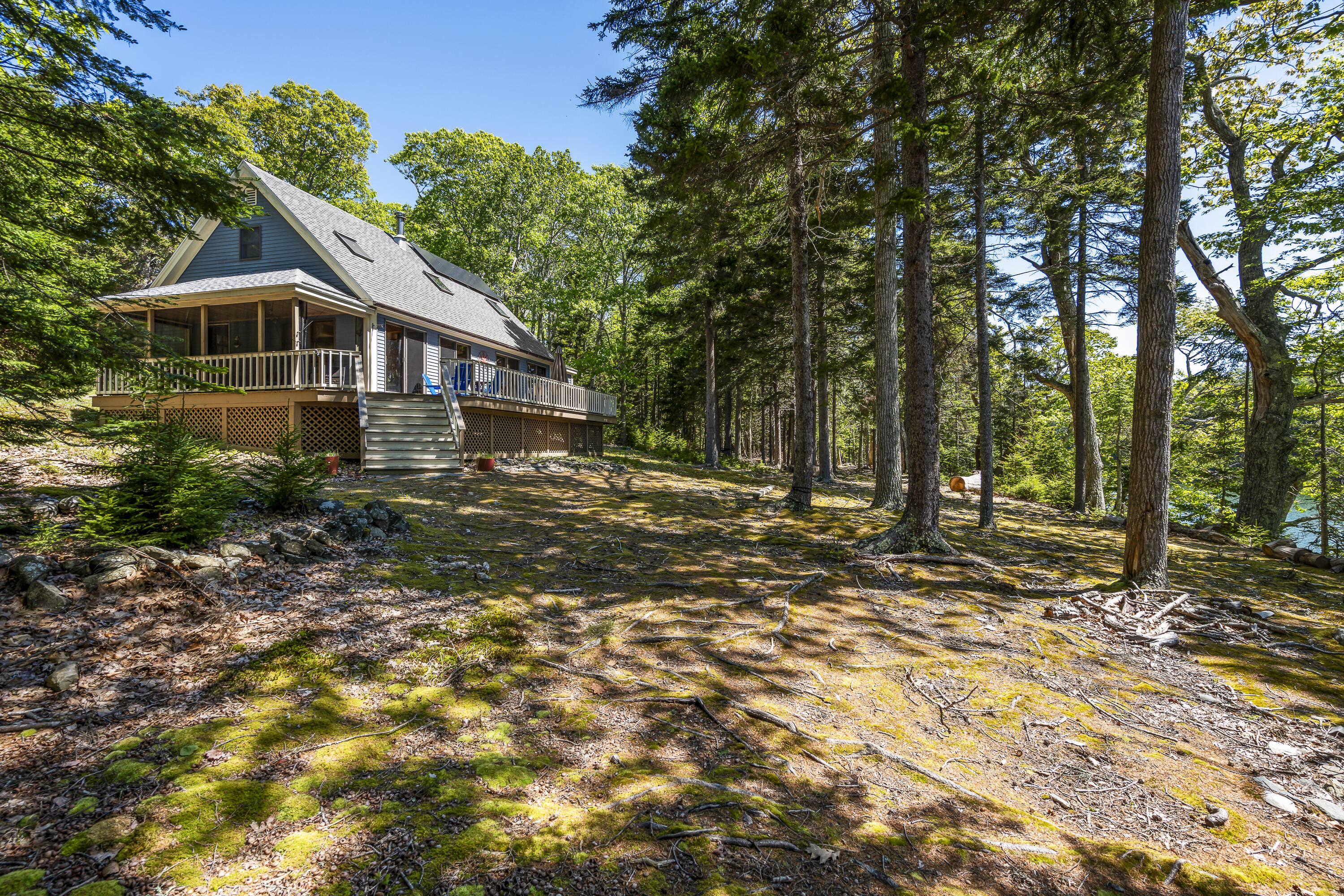 39 Birch Island S Street