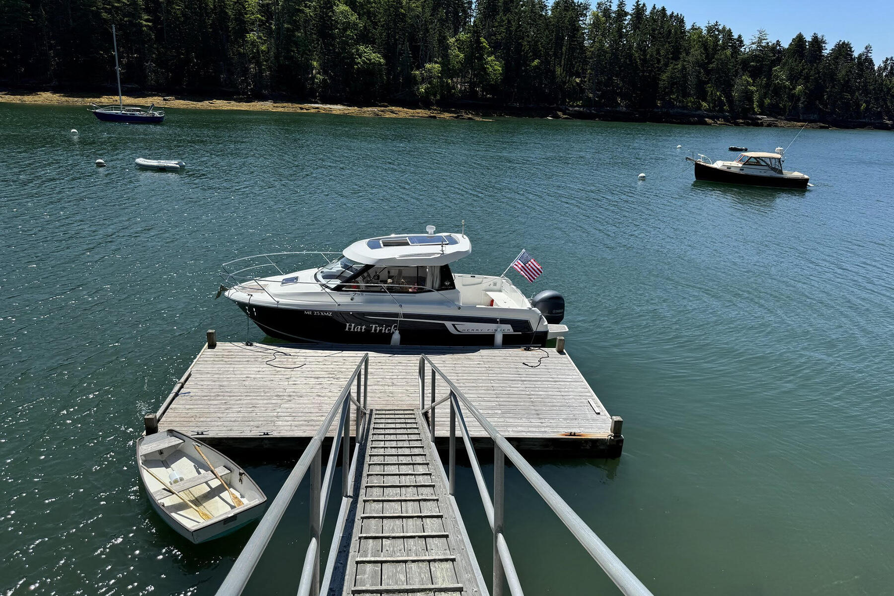 39 Birch Island S Street