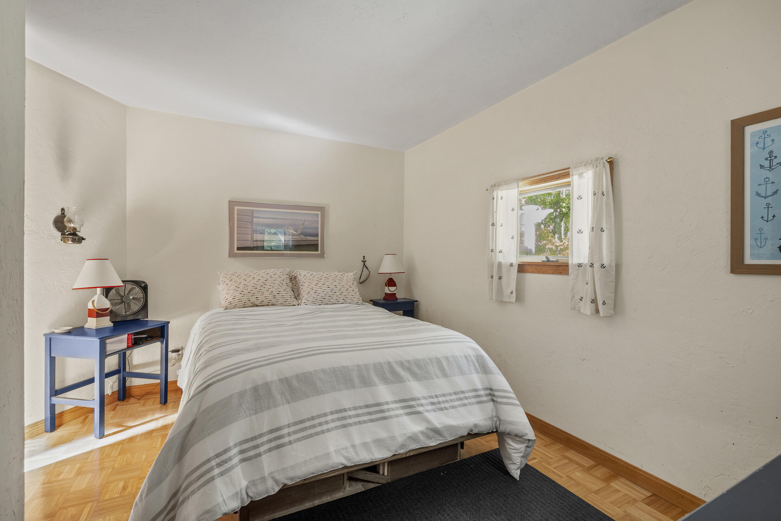 39 Birch Island S Street