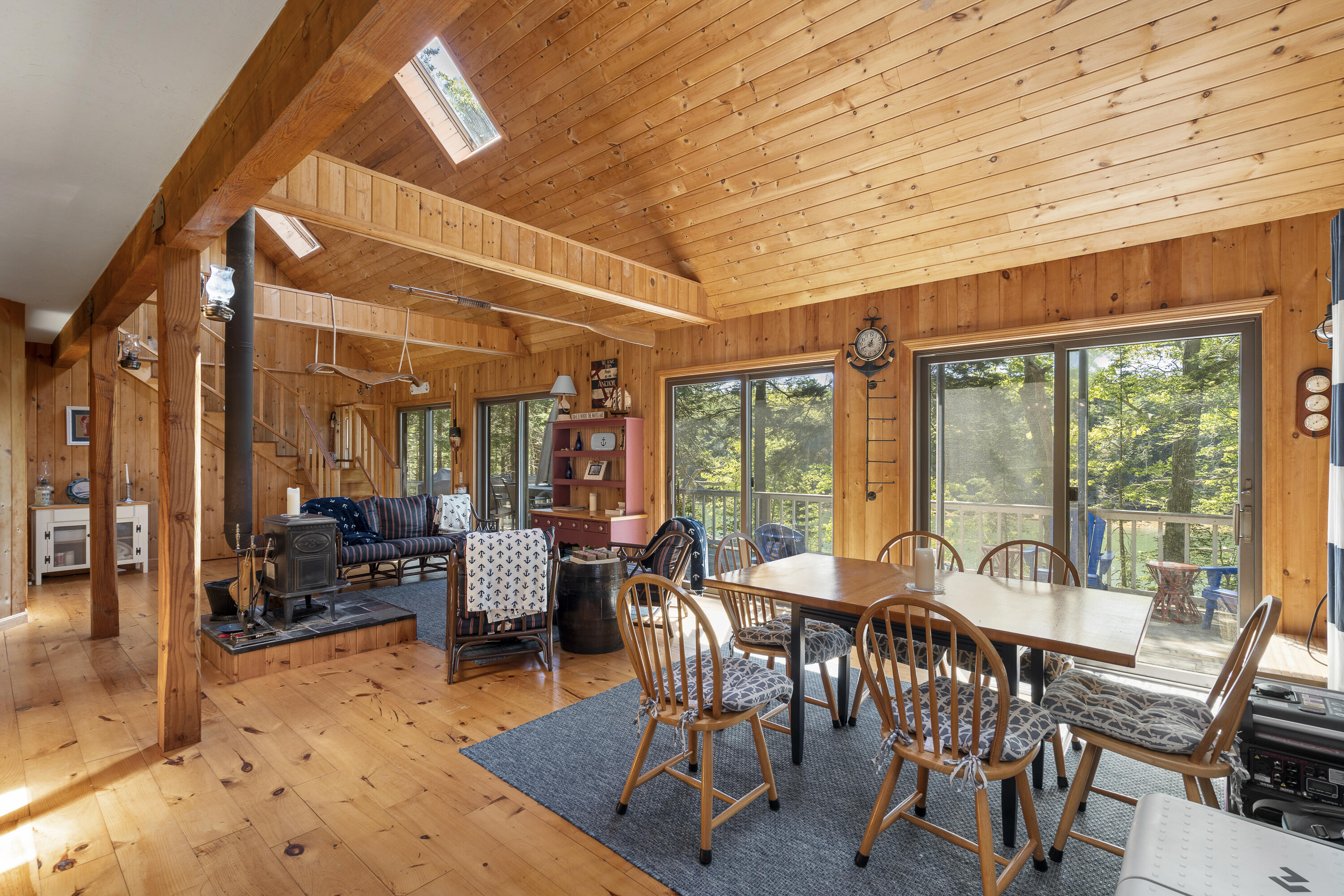 39 Birch Island S Street