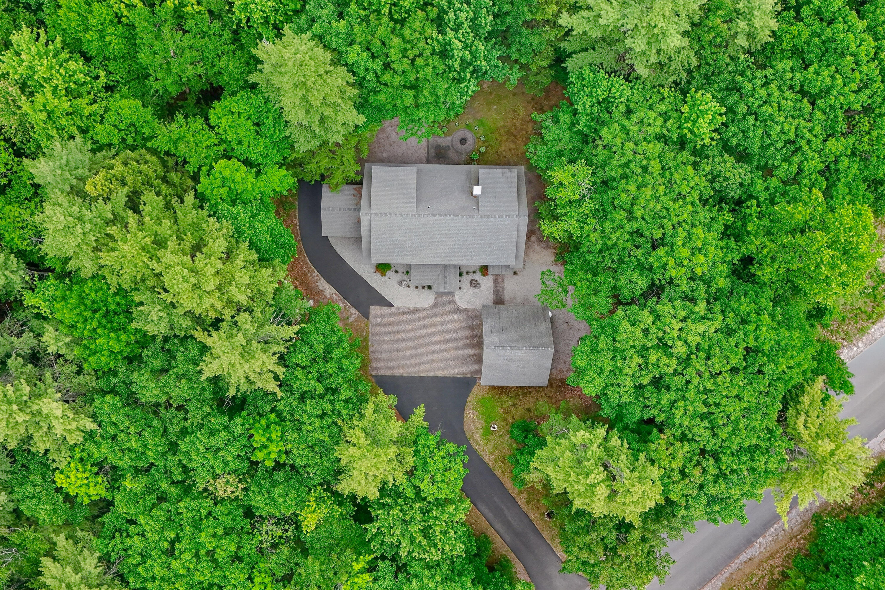 76 Hunter Way