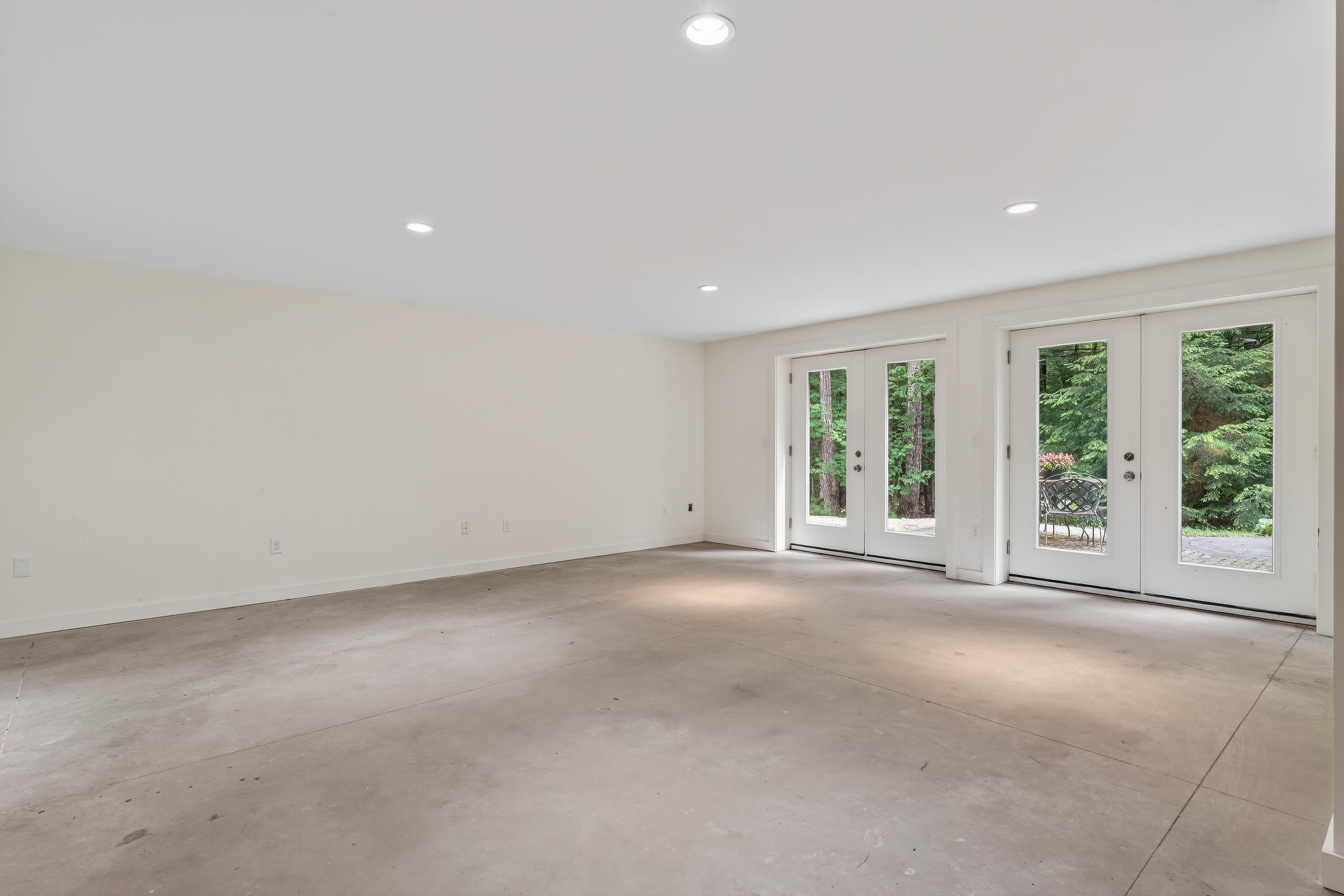 76 Hunter Way