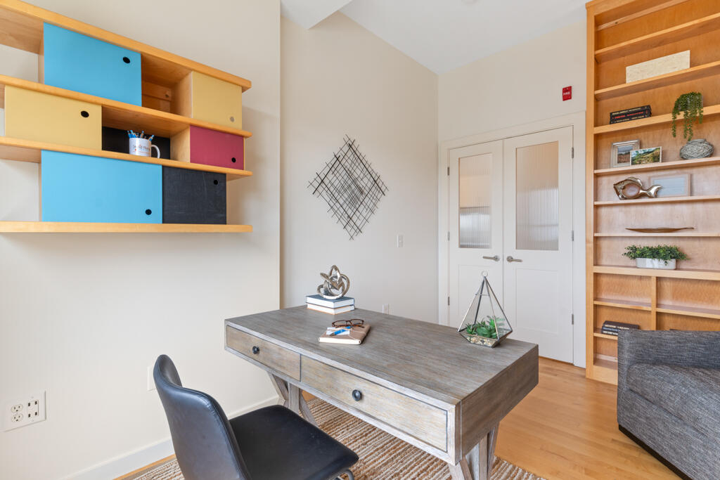 135 Sheridan Street 404