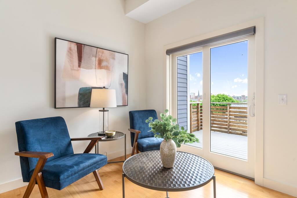 135 Sheridan Street 404