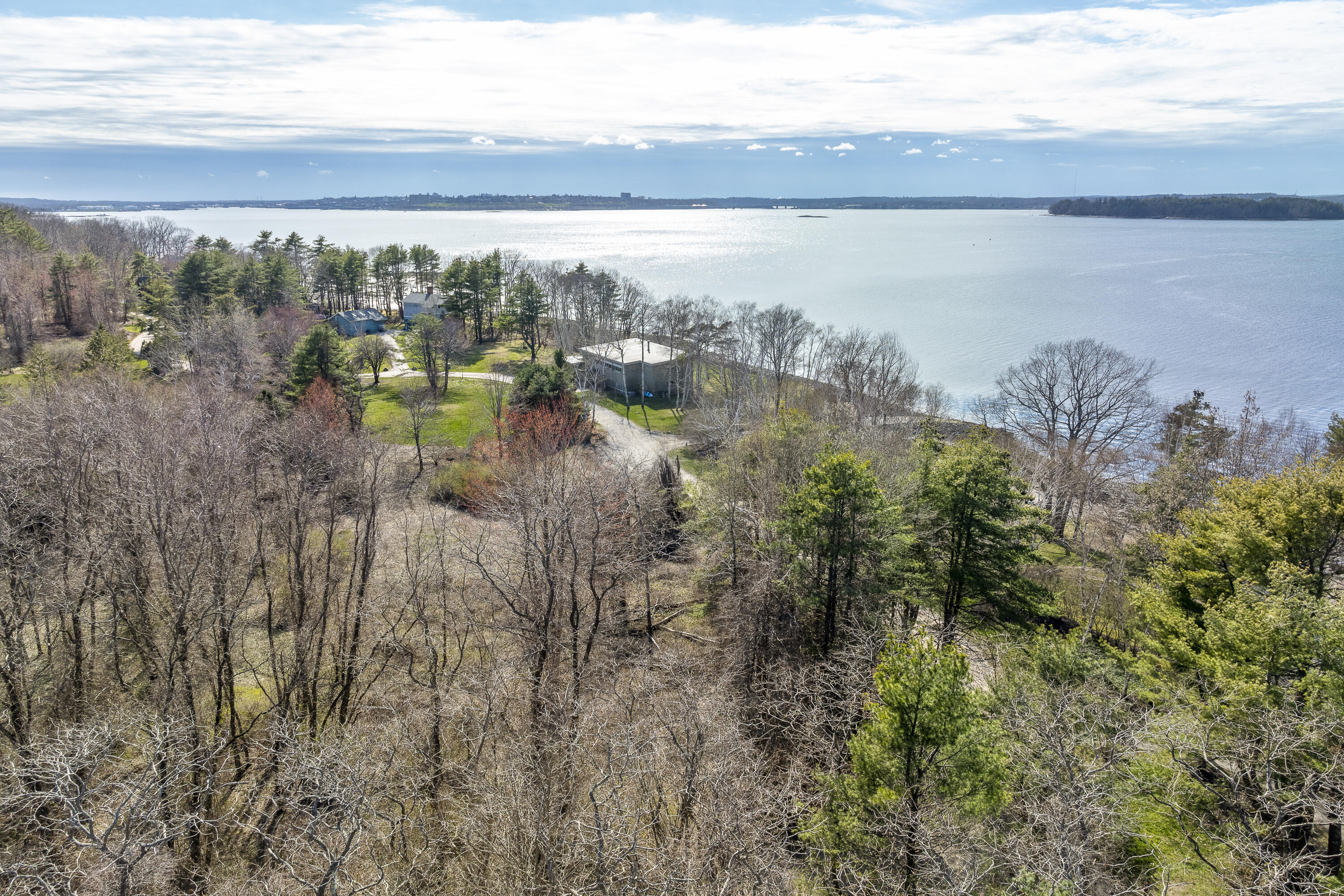 119 West Shore Drive