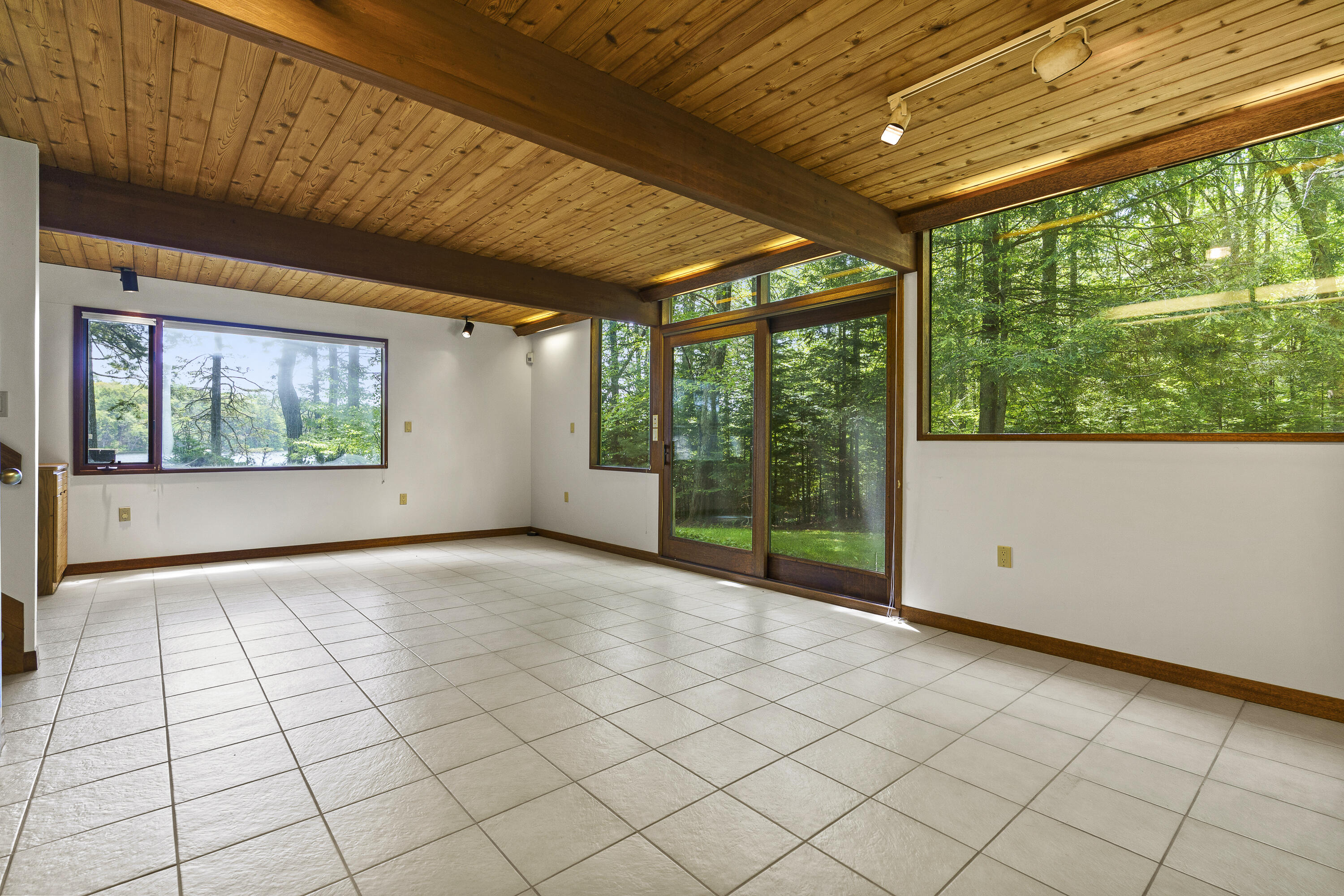 227 Quail Run Road