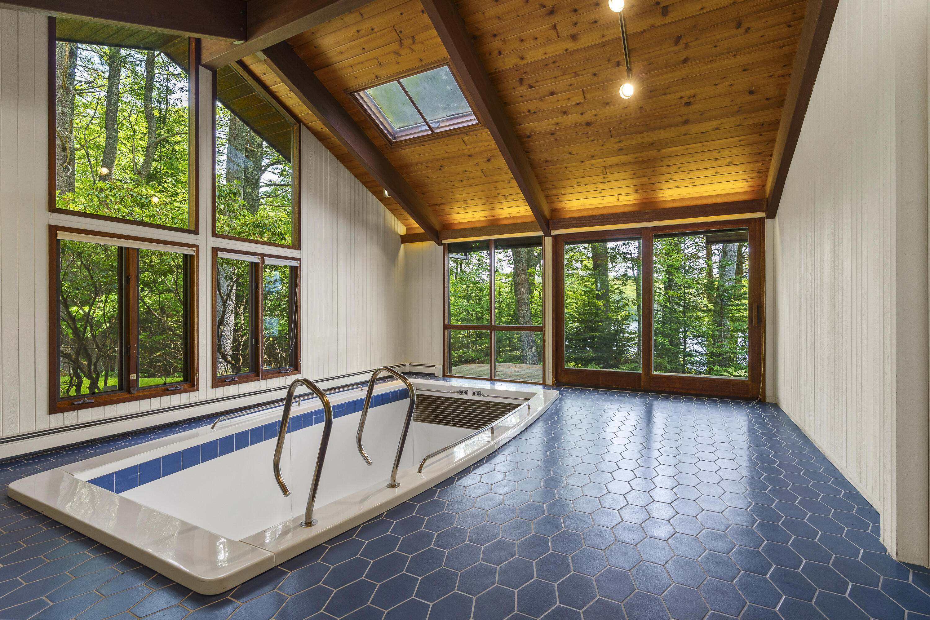 227 Quail Run Road