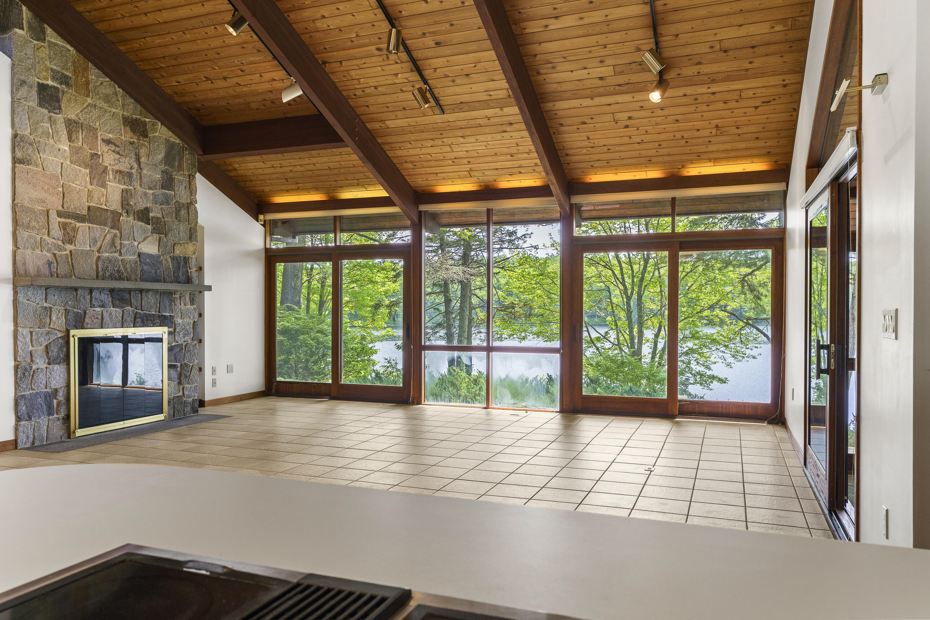 227 Quail Run Road