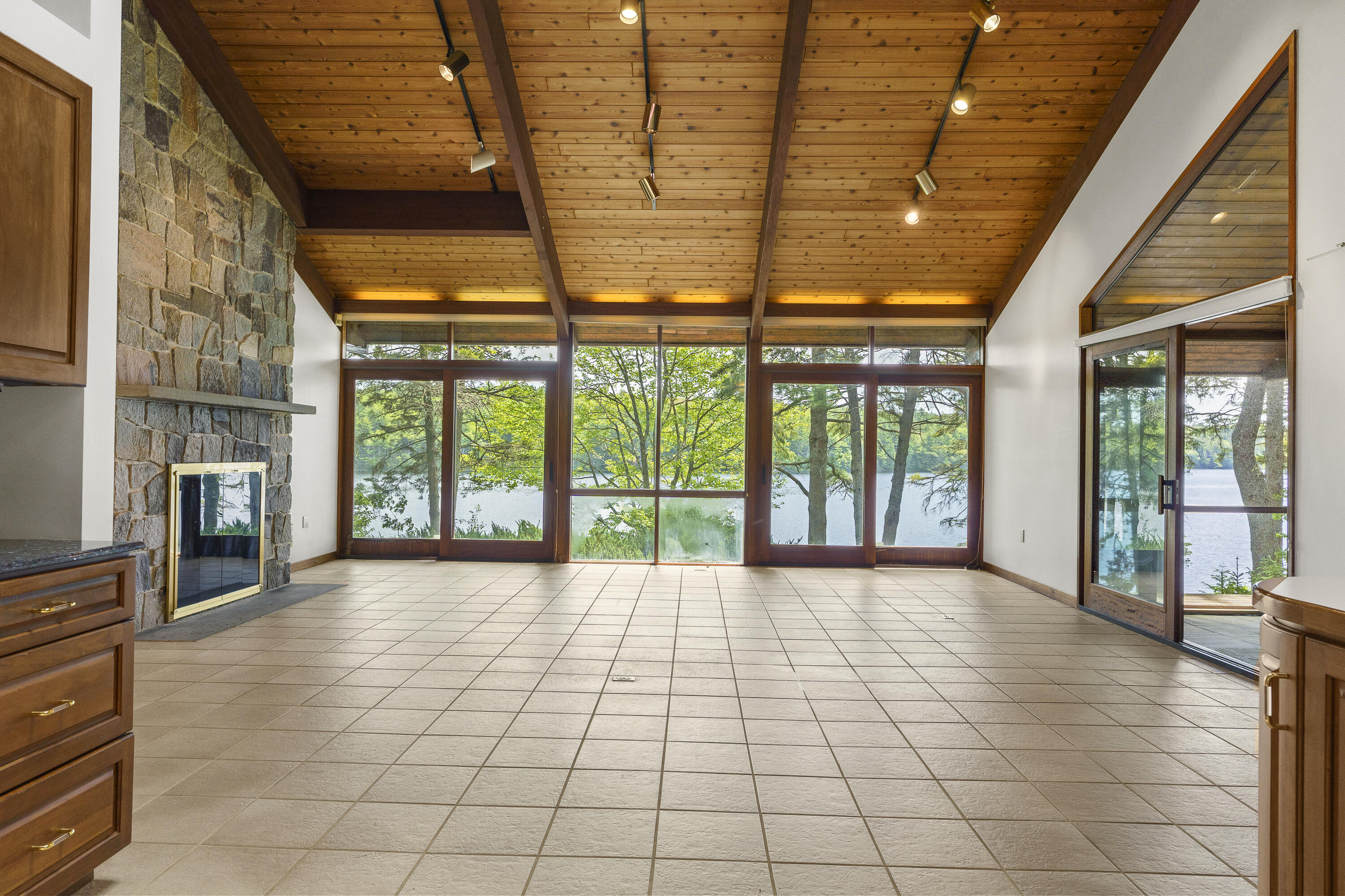 227 Quail Run Road